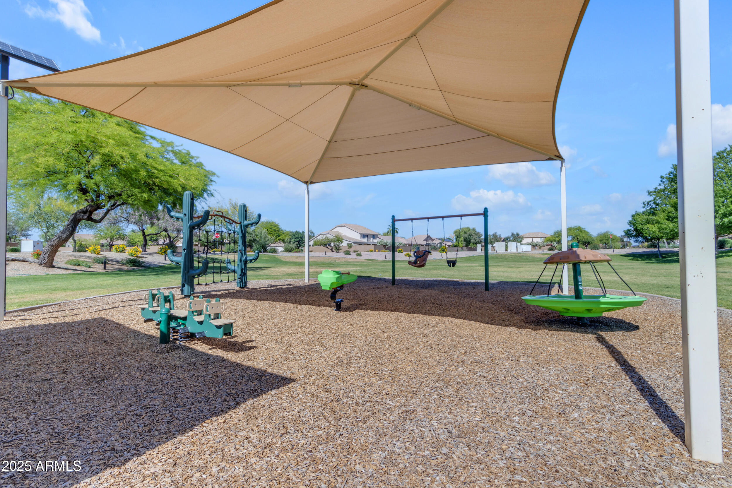 826 E IMPRERIA Street