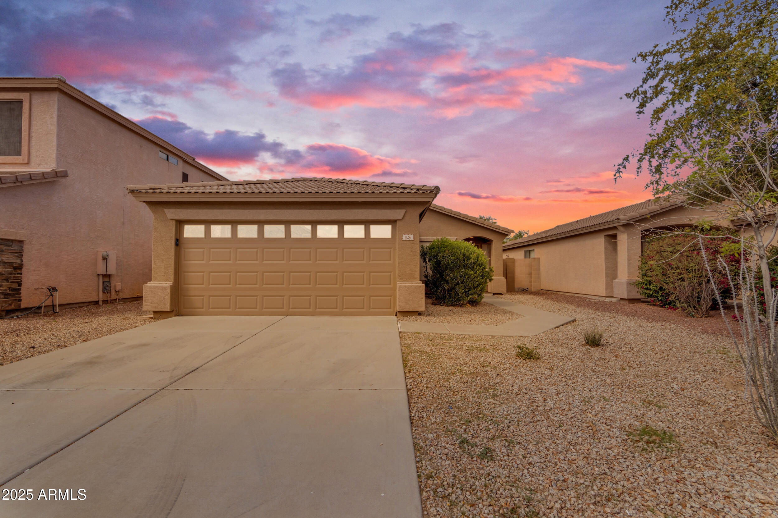 826 E IMPRERIA Street