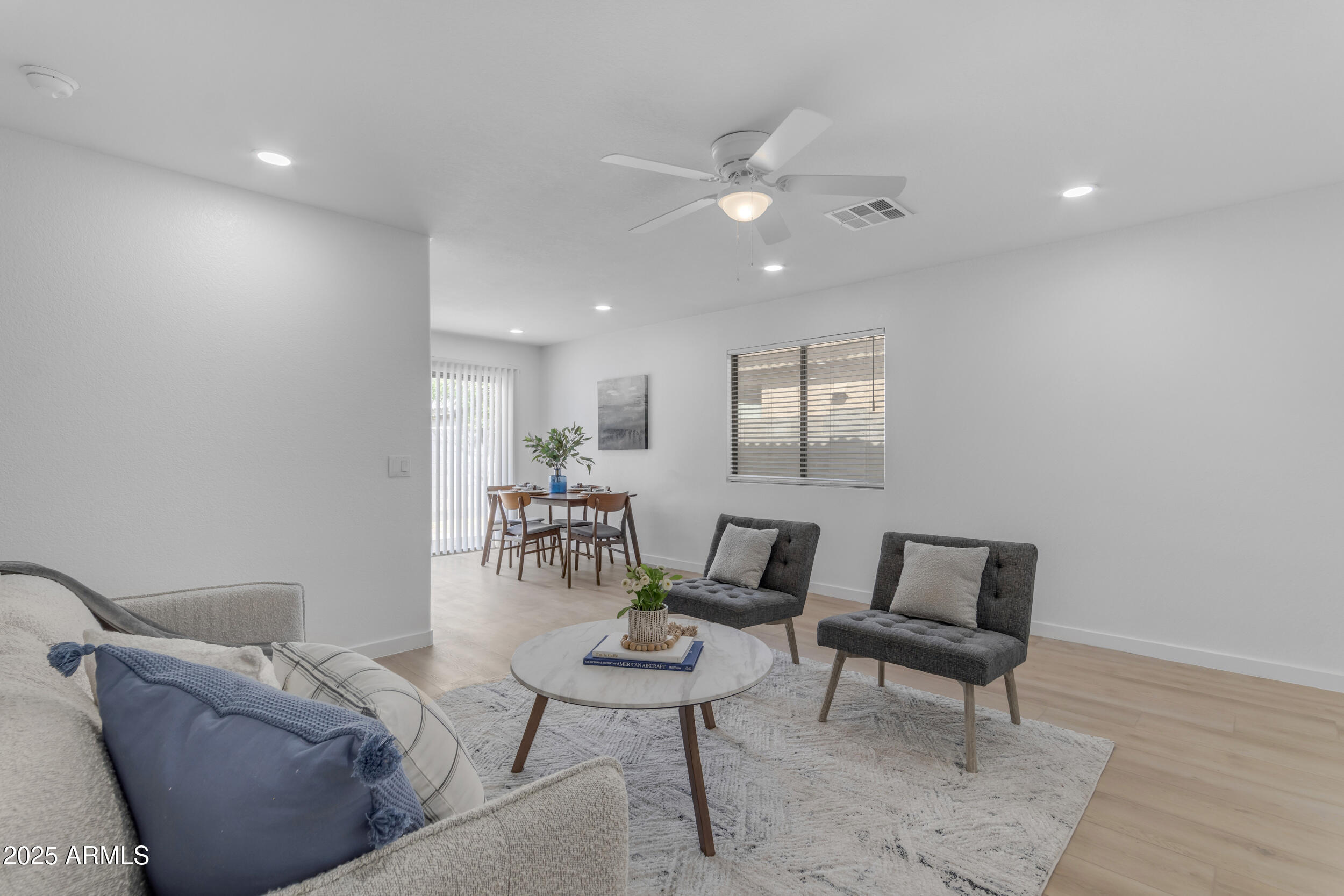 826 E IMPRERIA Street