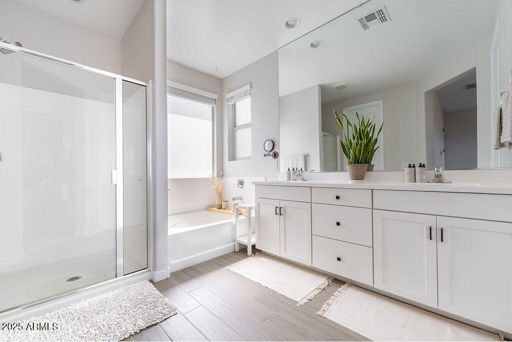 8525 E Organza Avenue