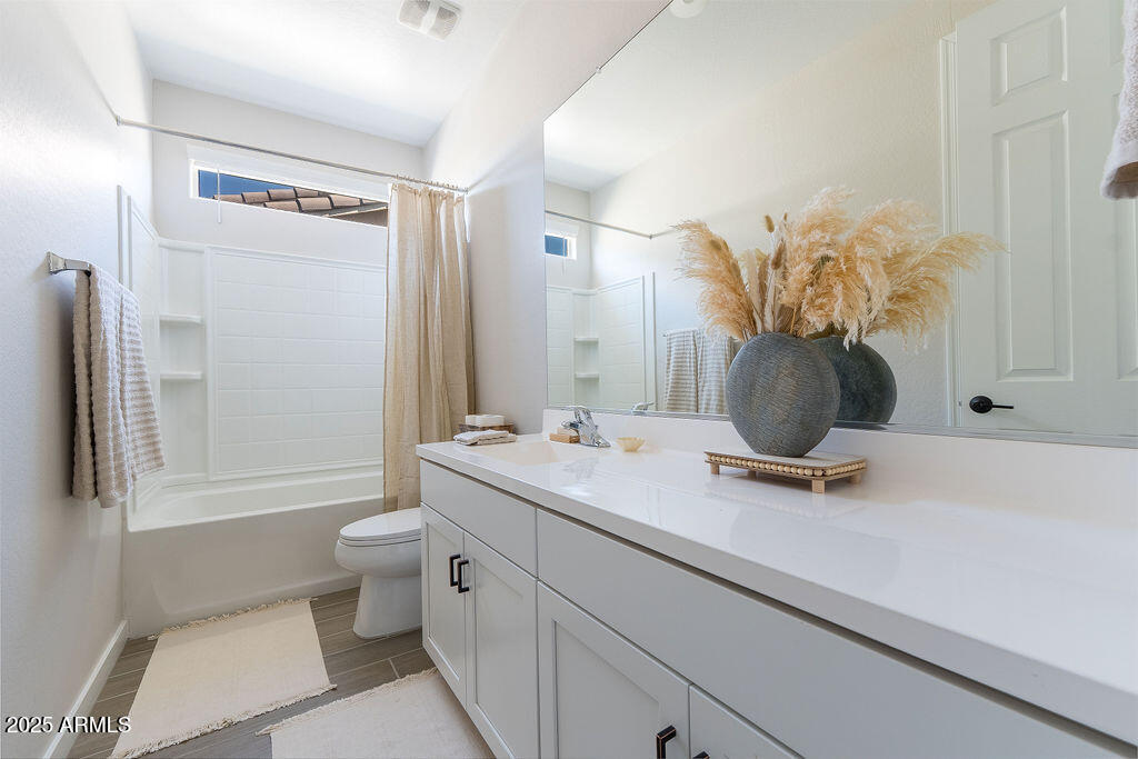 8525 E Organza Avenue