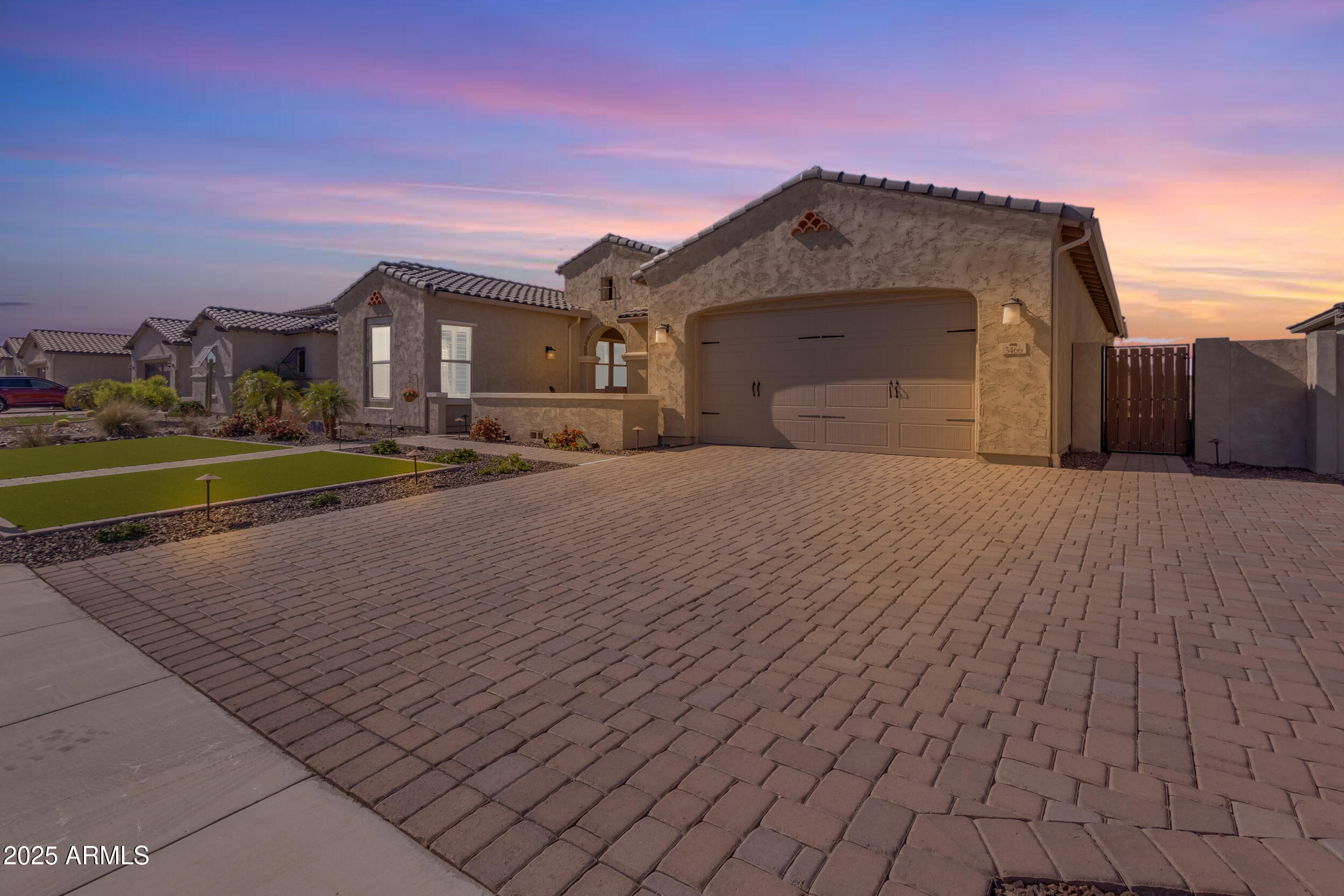 3466 E HAZELTINE Way