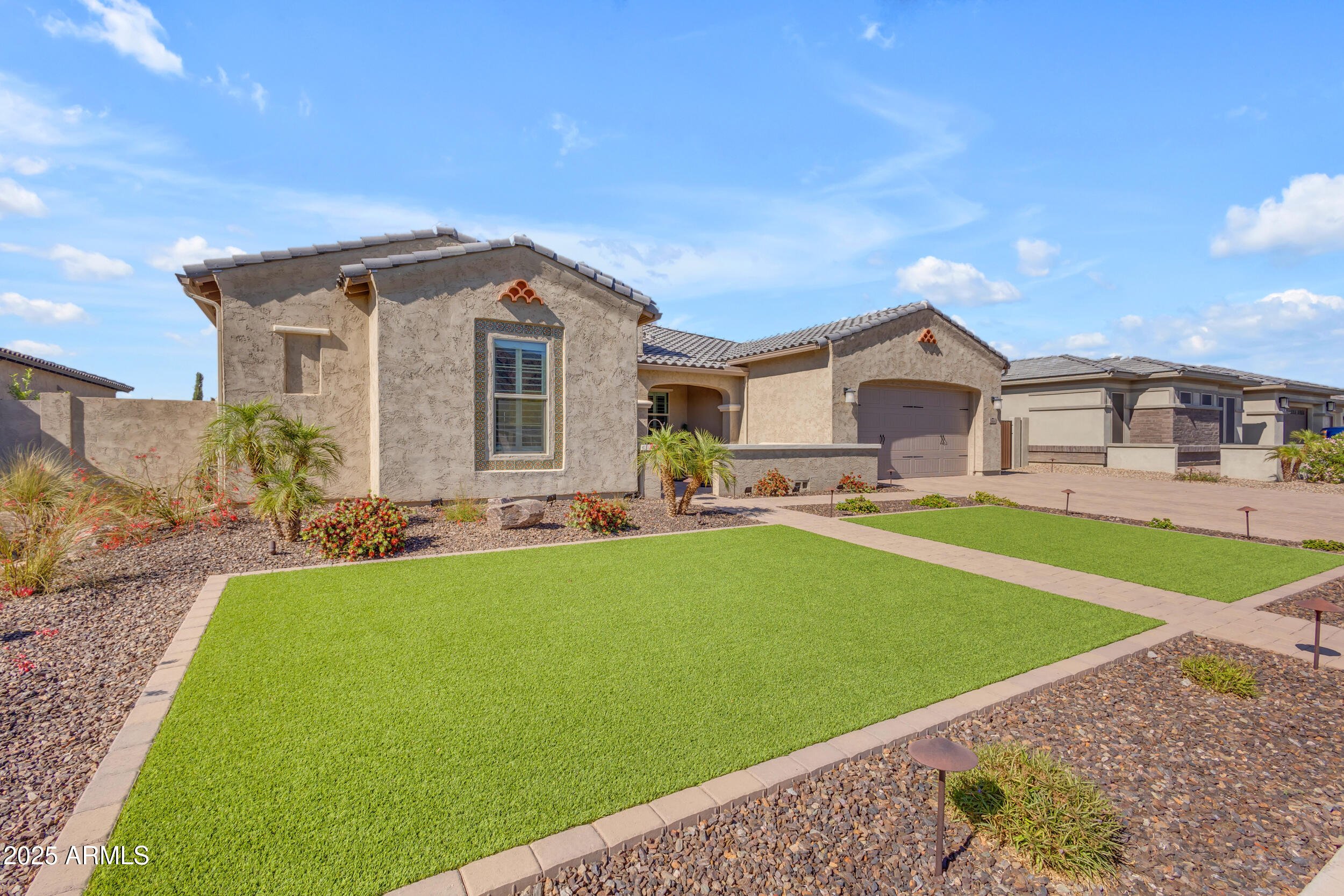 3466 E HAZELTINE Way