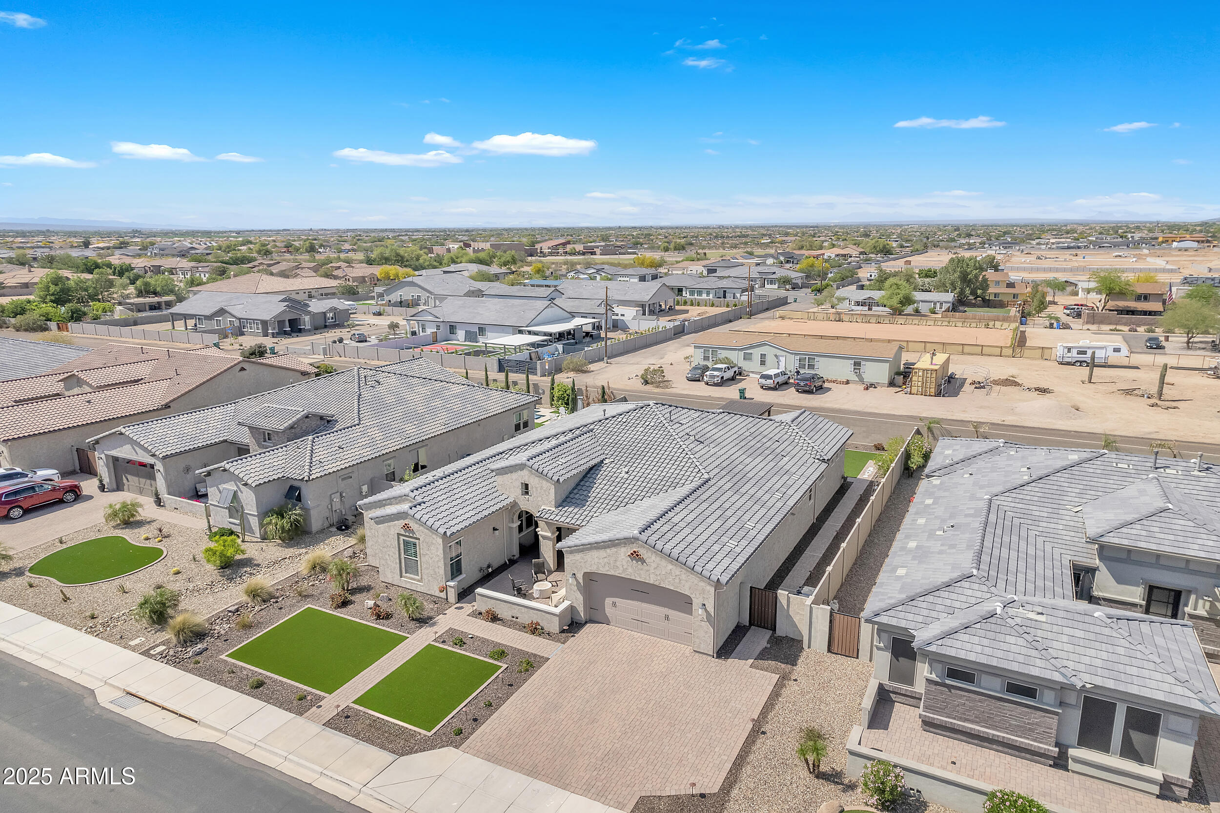 3466 E HAZELTINE Way