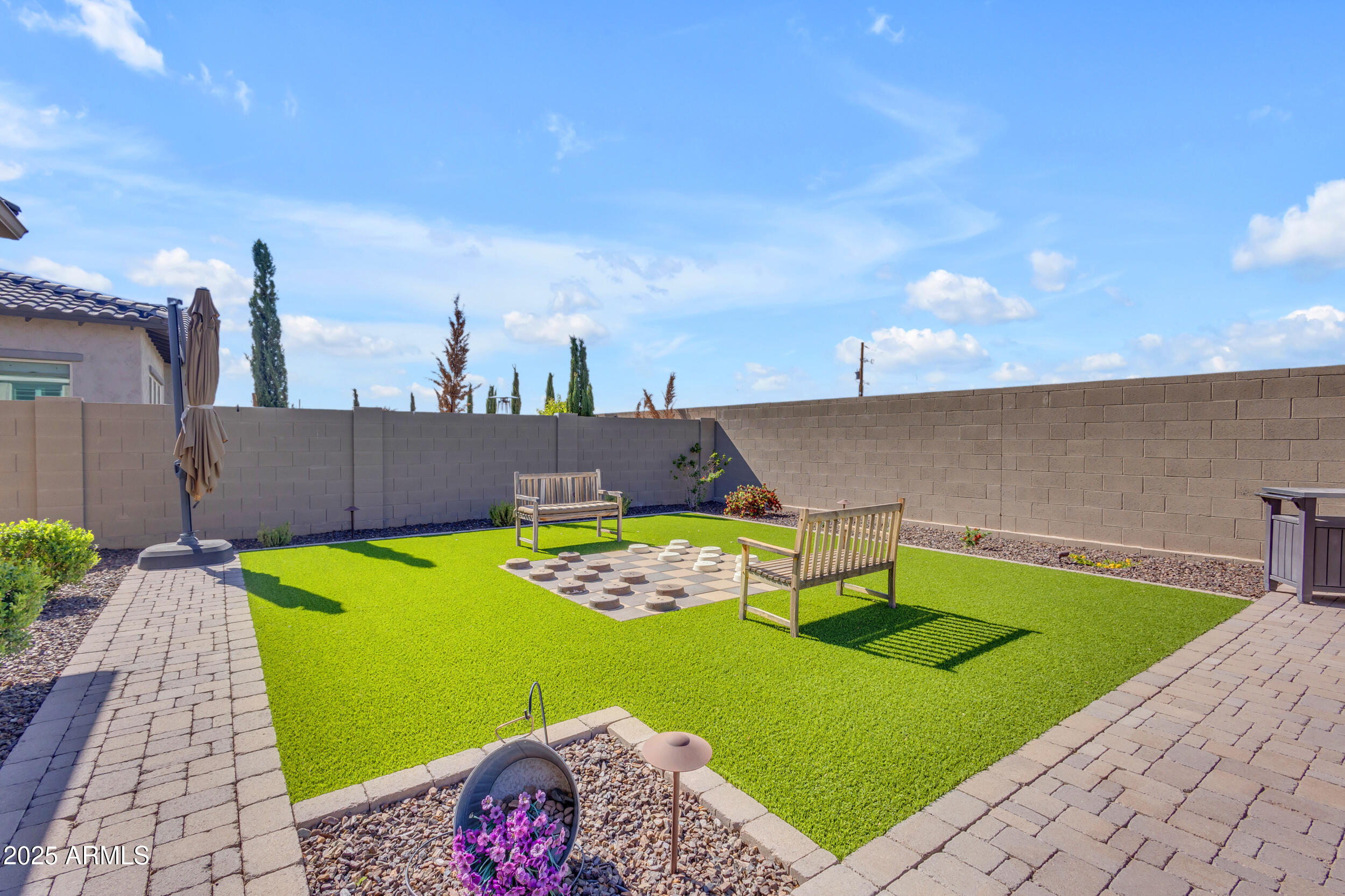 3466 E HAZELTINE Way