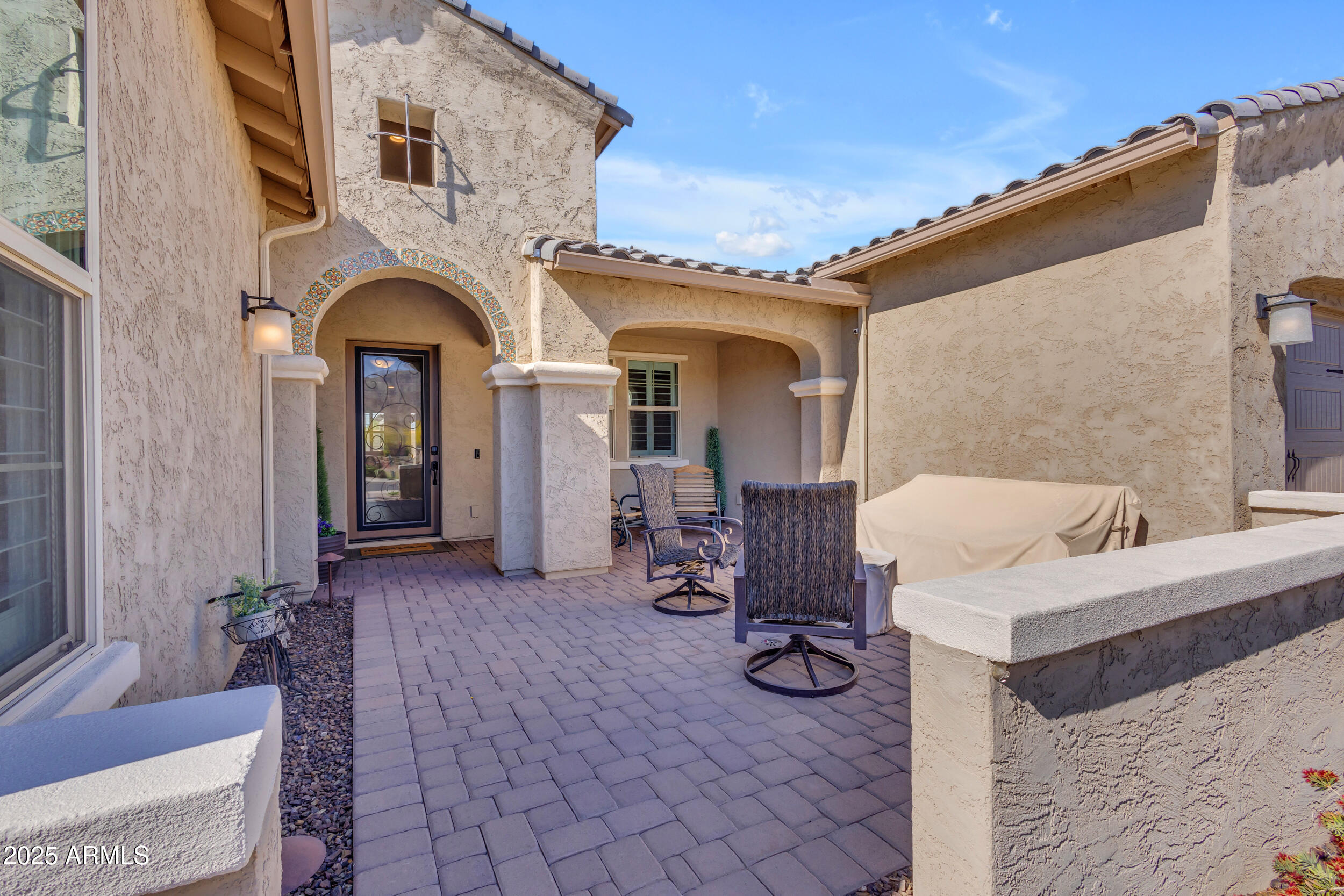 3466 E HAZELTINE Way