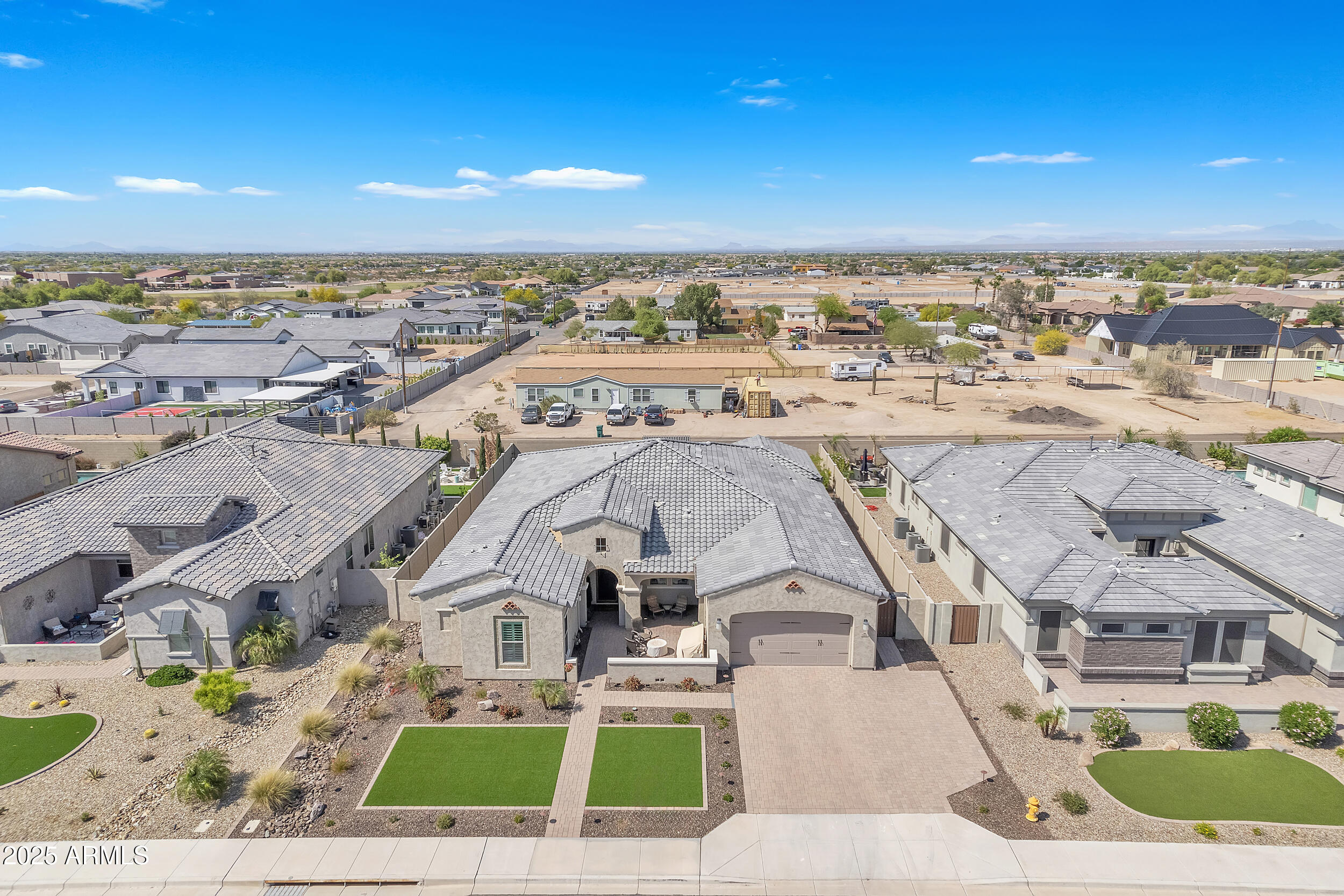 3466 E HAZELTINE Way