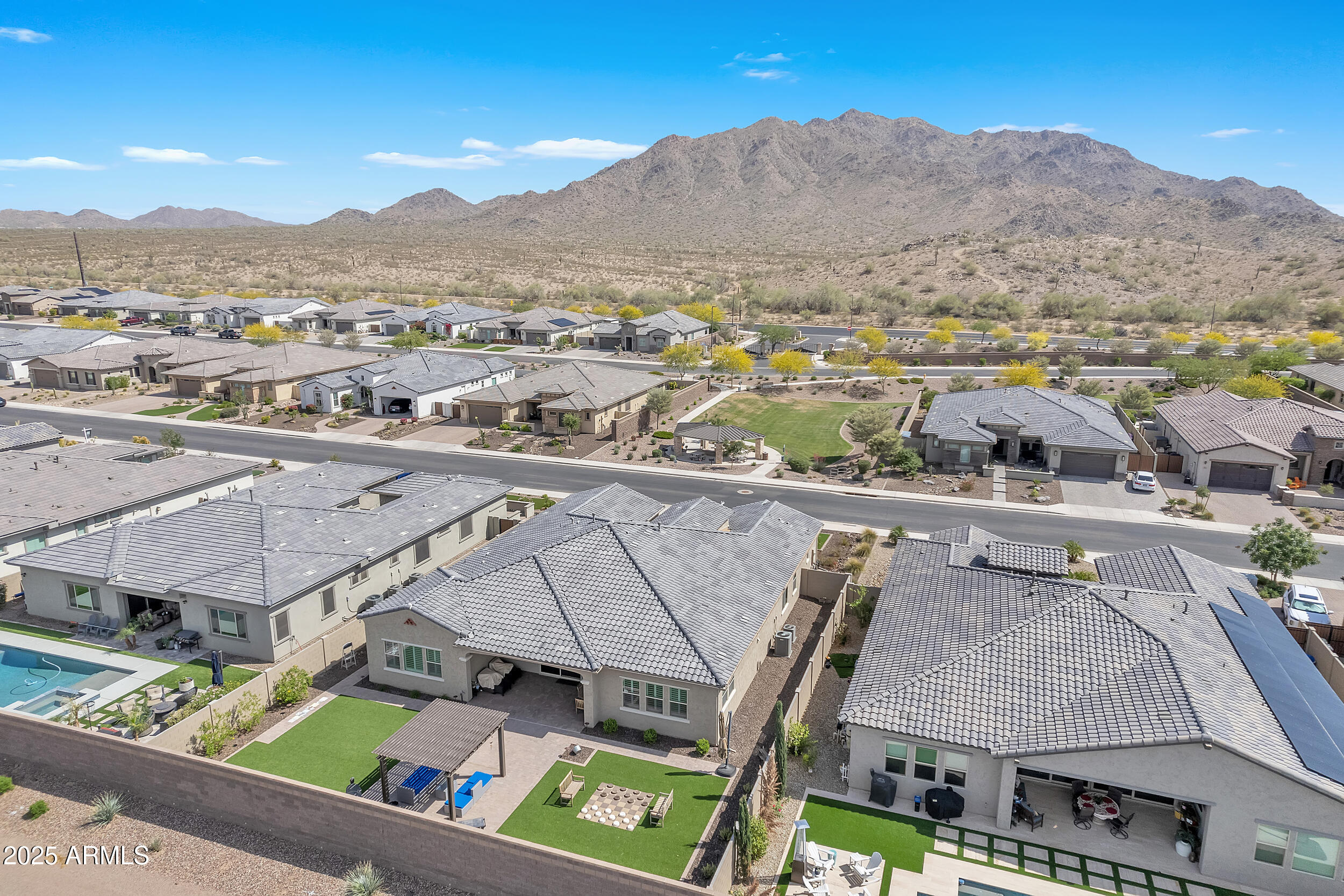 3466 E HAZELTINE Way