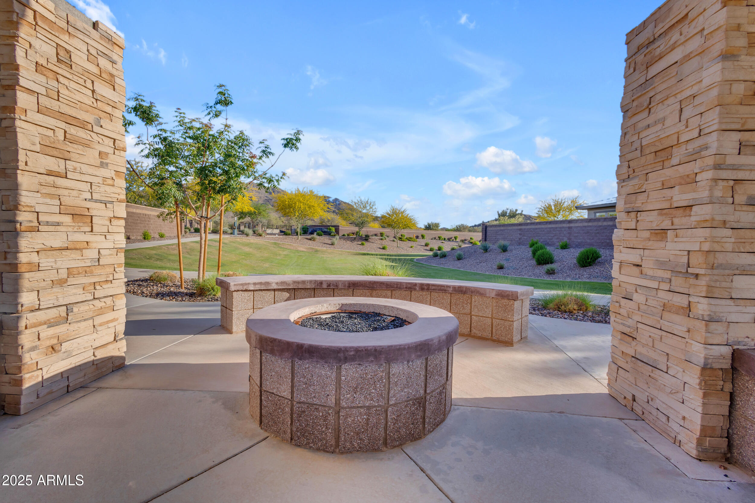 3466 E HAZELTINE Way