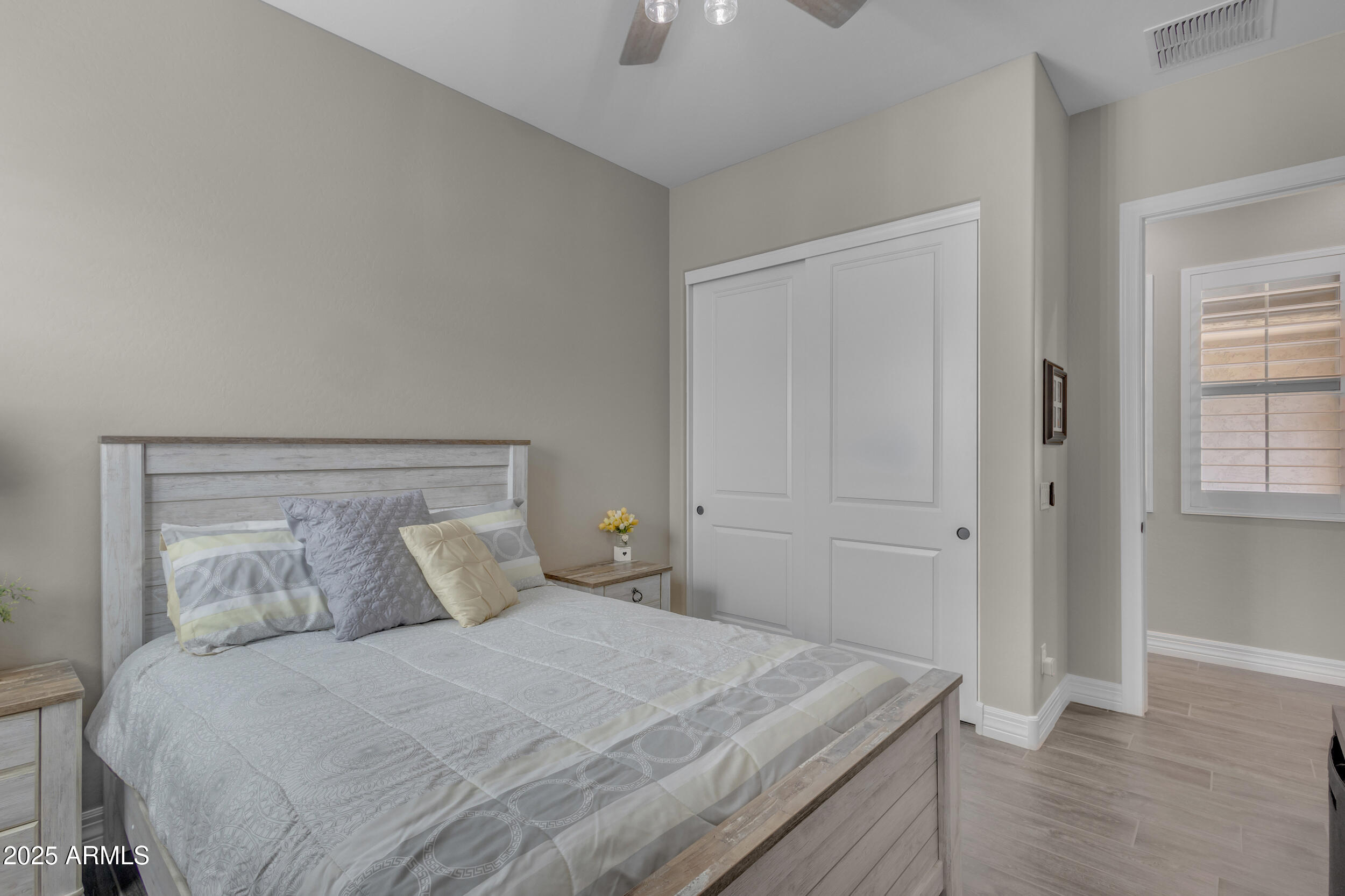 3466 E HAZELTINE Way