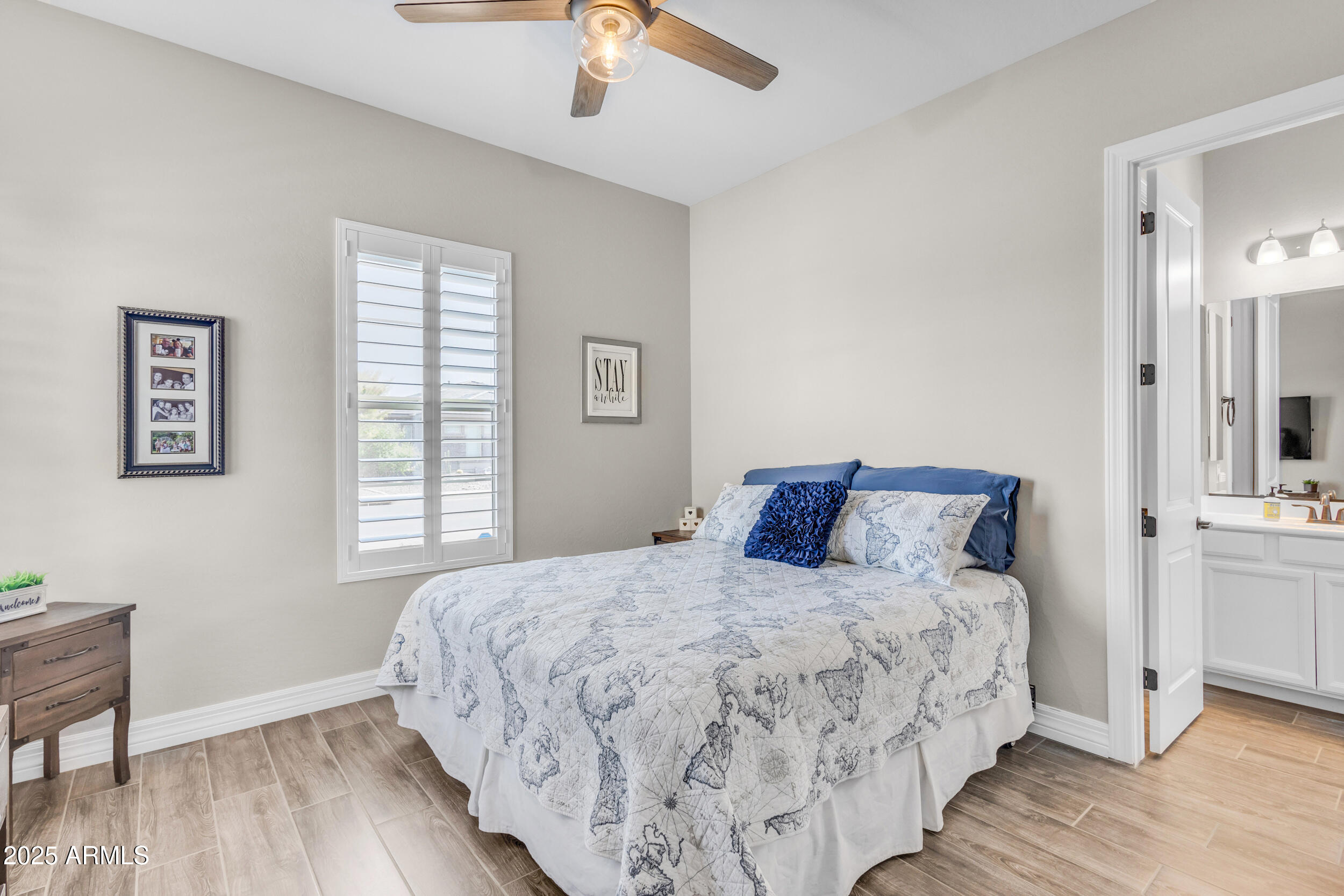 3466 E HAZELTINE Way