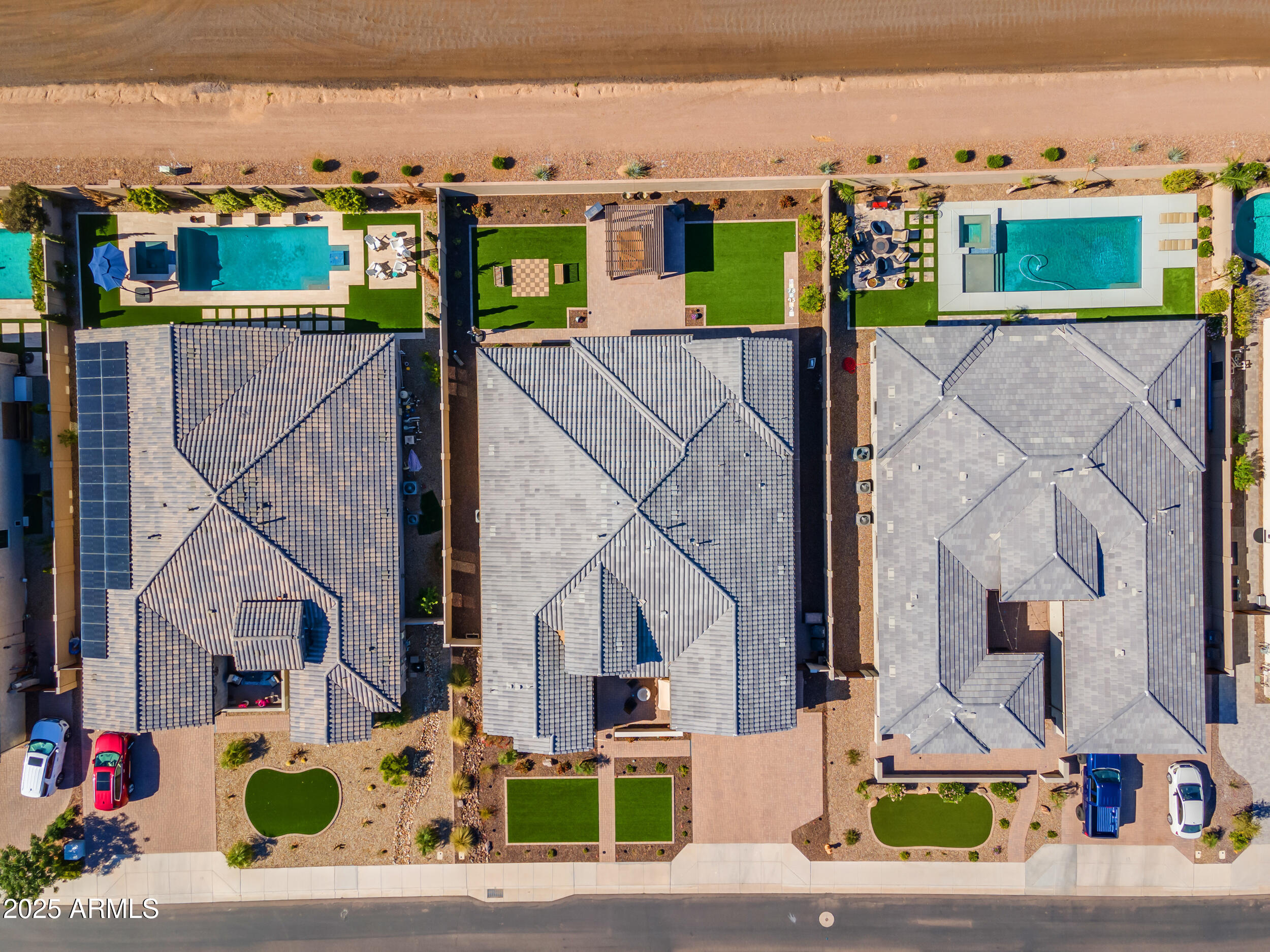 3466 E HAZELTINE Way