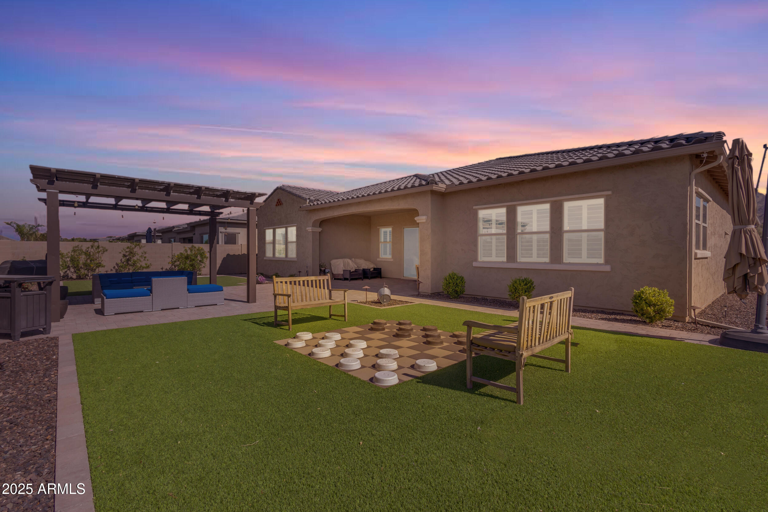 3466 E HAZELTINE Way