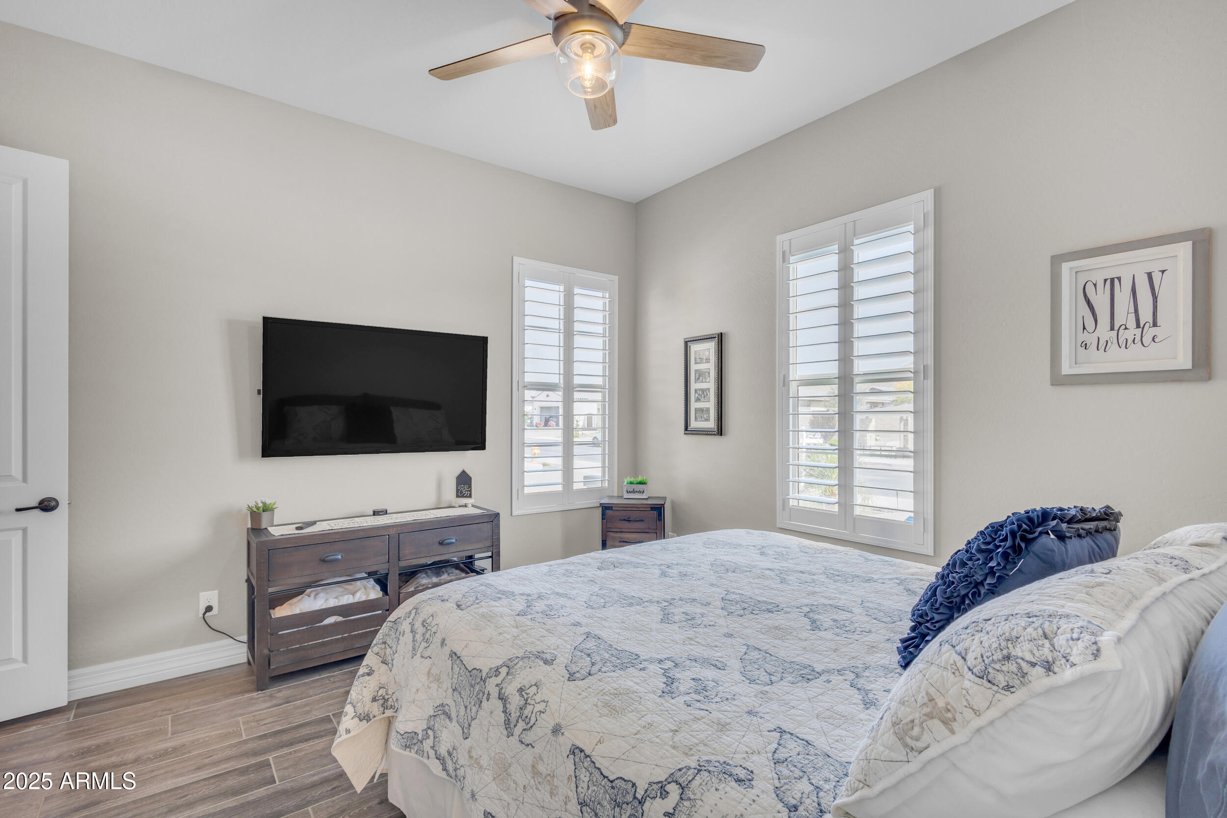 3466 E HAZELTINE Way