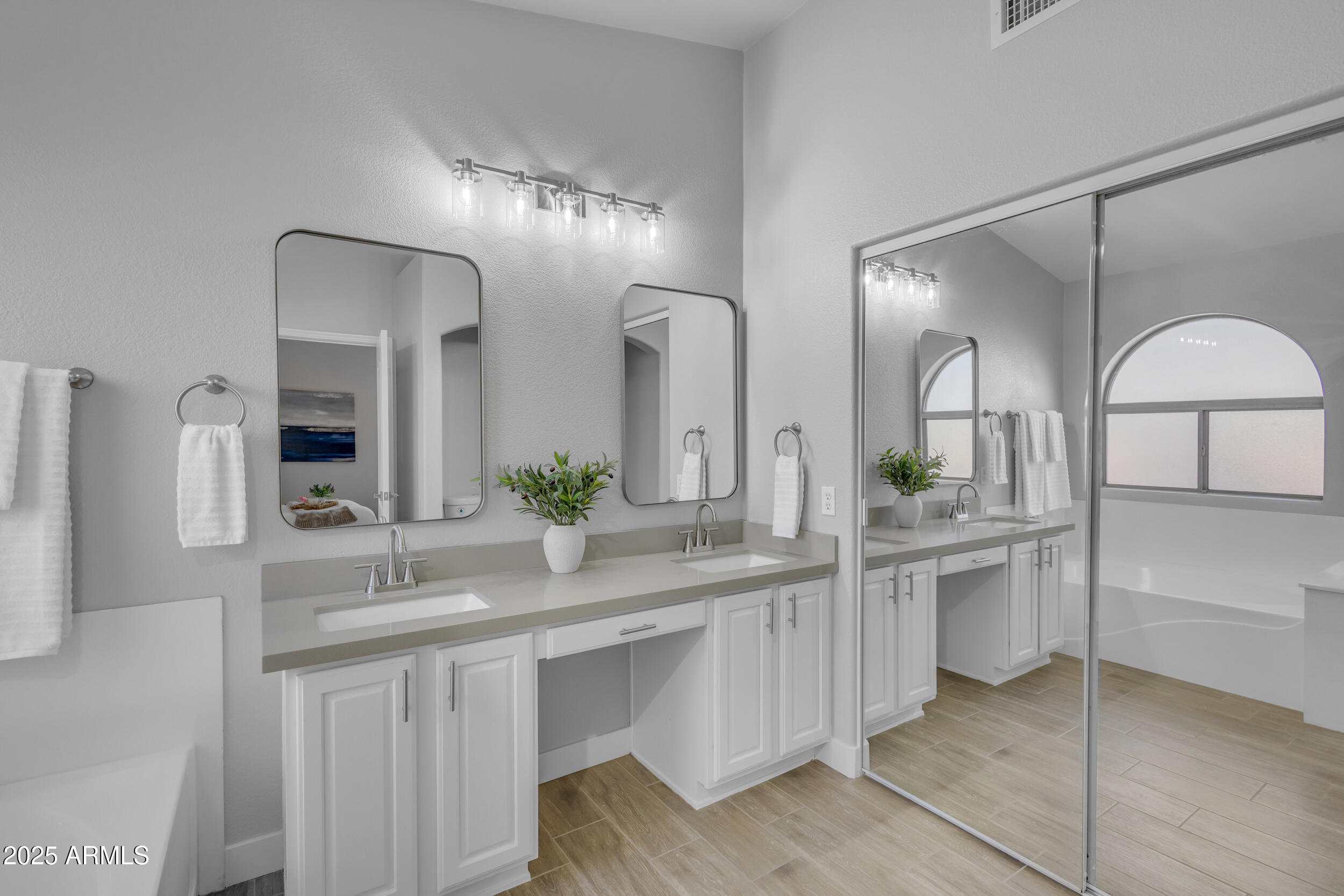 8536 E MILAGRO Avenue