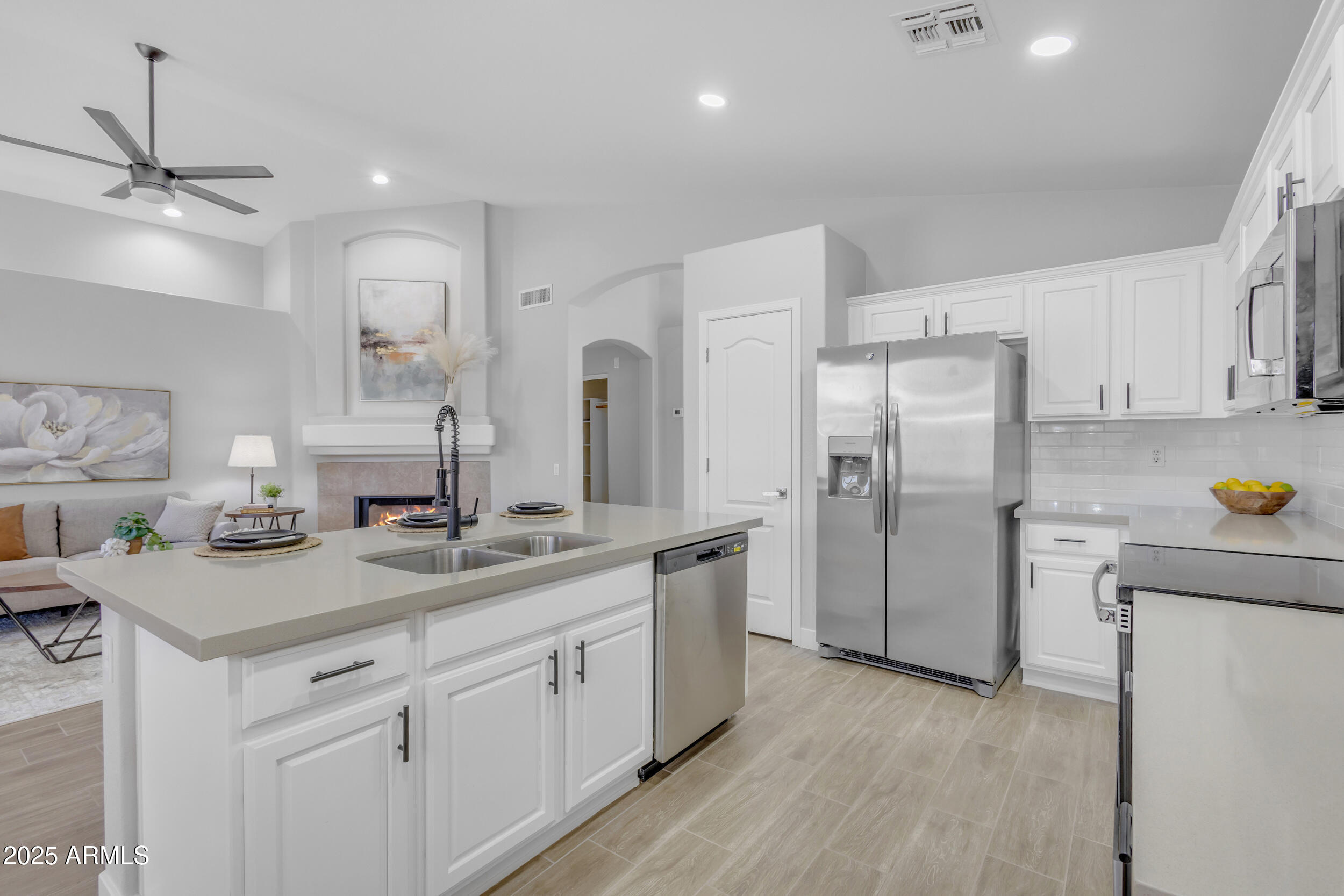 8536 E MILAGRO Avenue