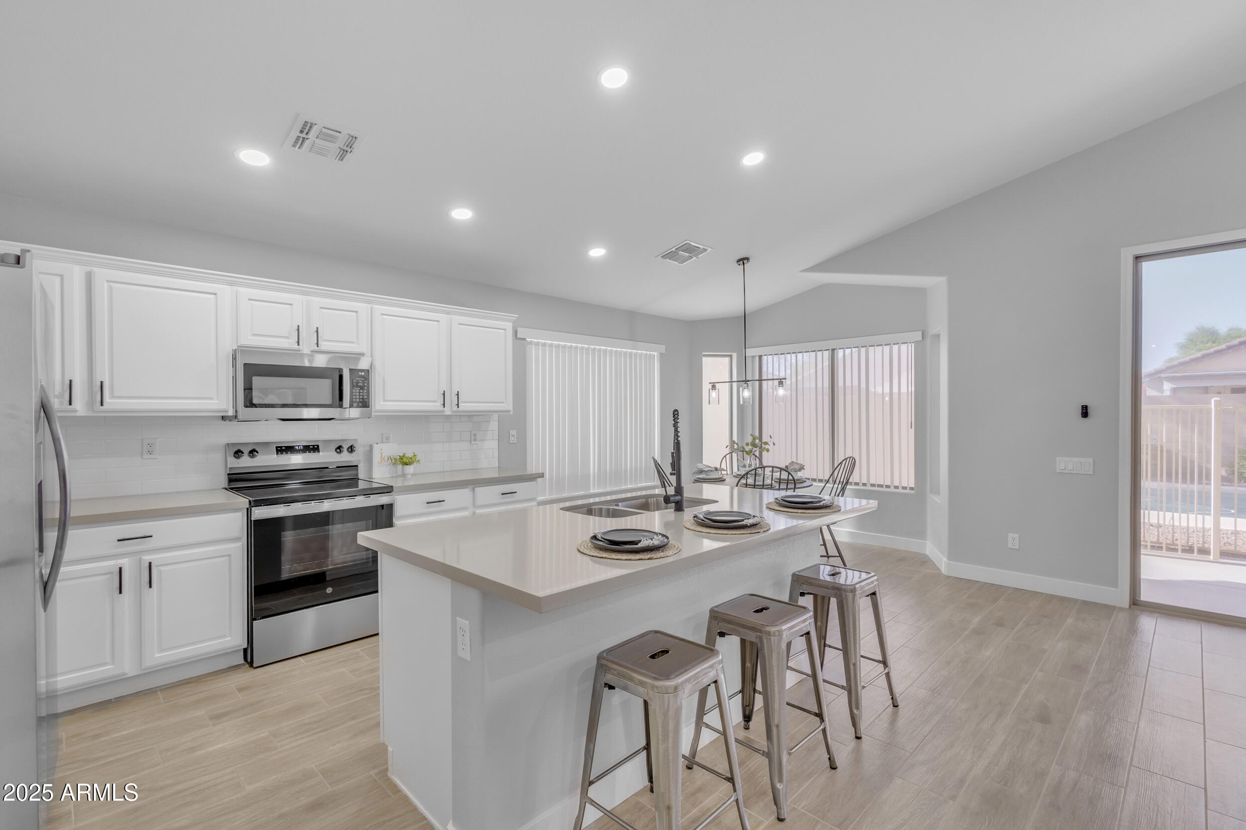 8536 E MILAGRO Avenue