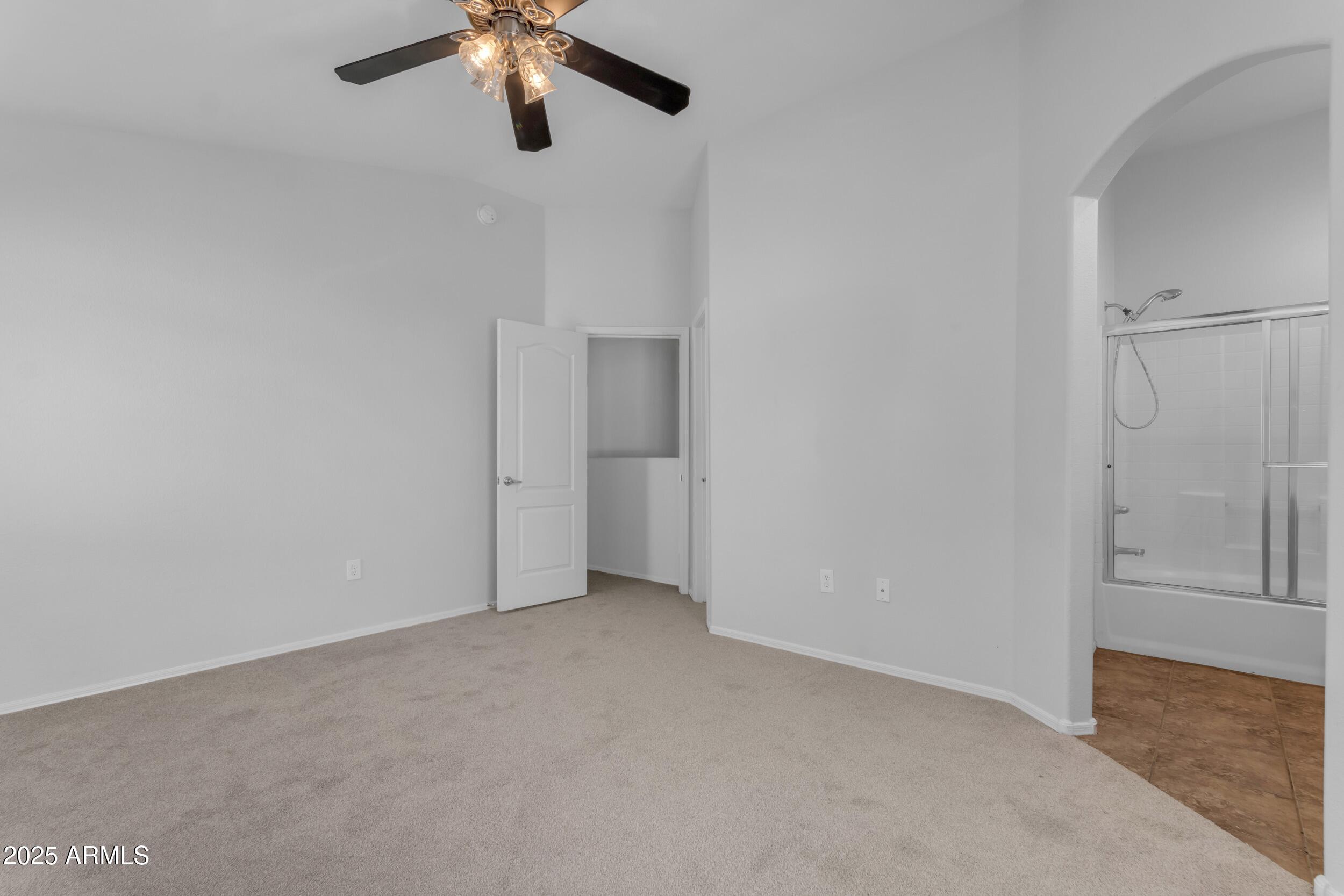 2402 E 5TH Street, 1621