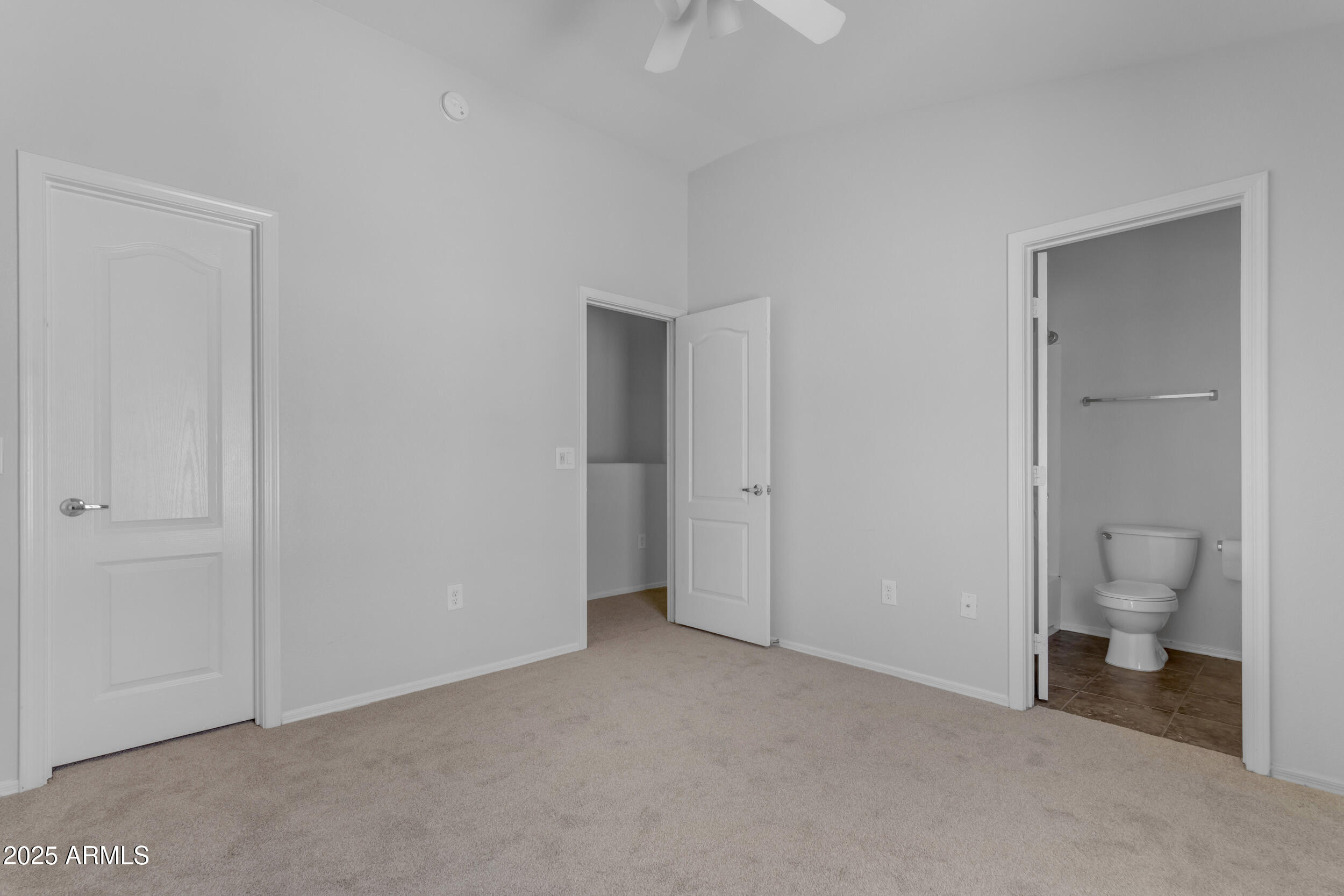 2402 E 5TH Street, 1621