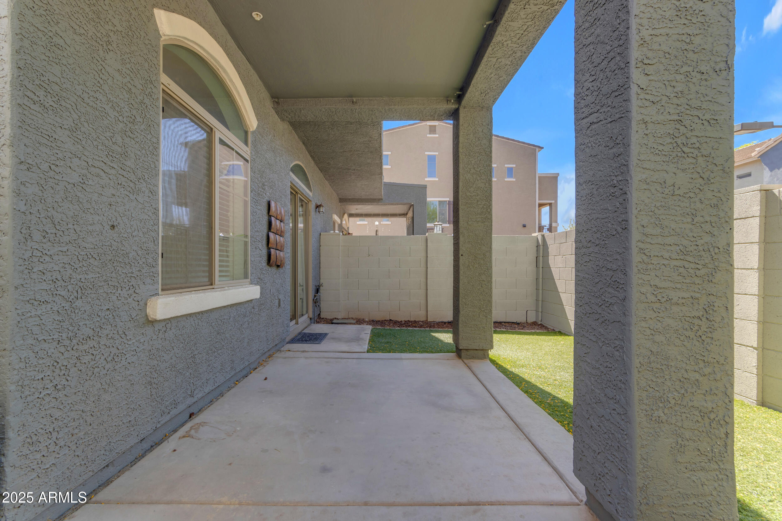 2402 E 5TH Street, 1621