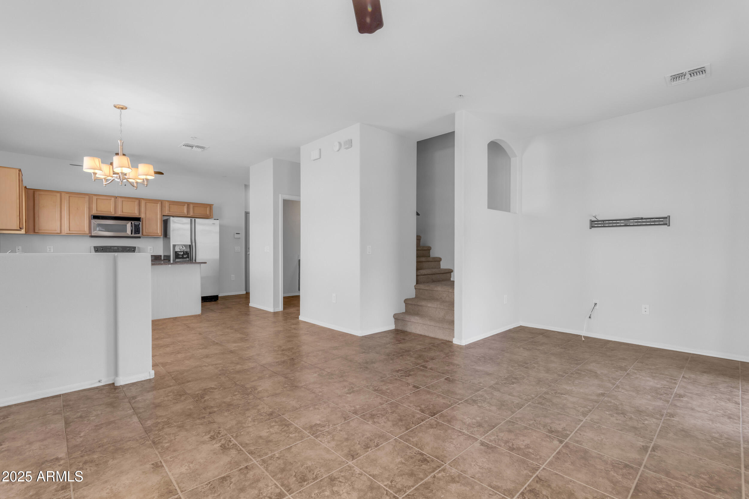 2402 E 5TH Street, 1621