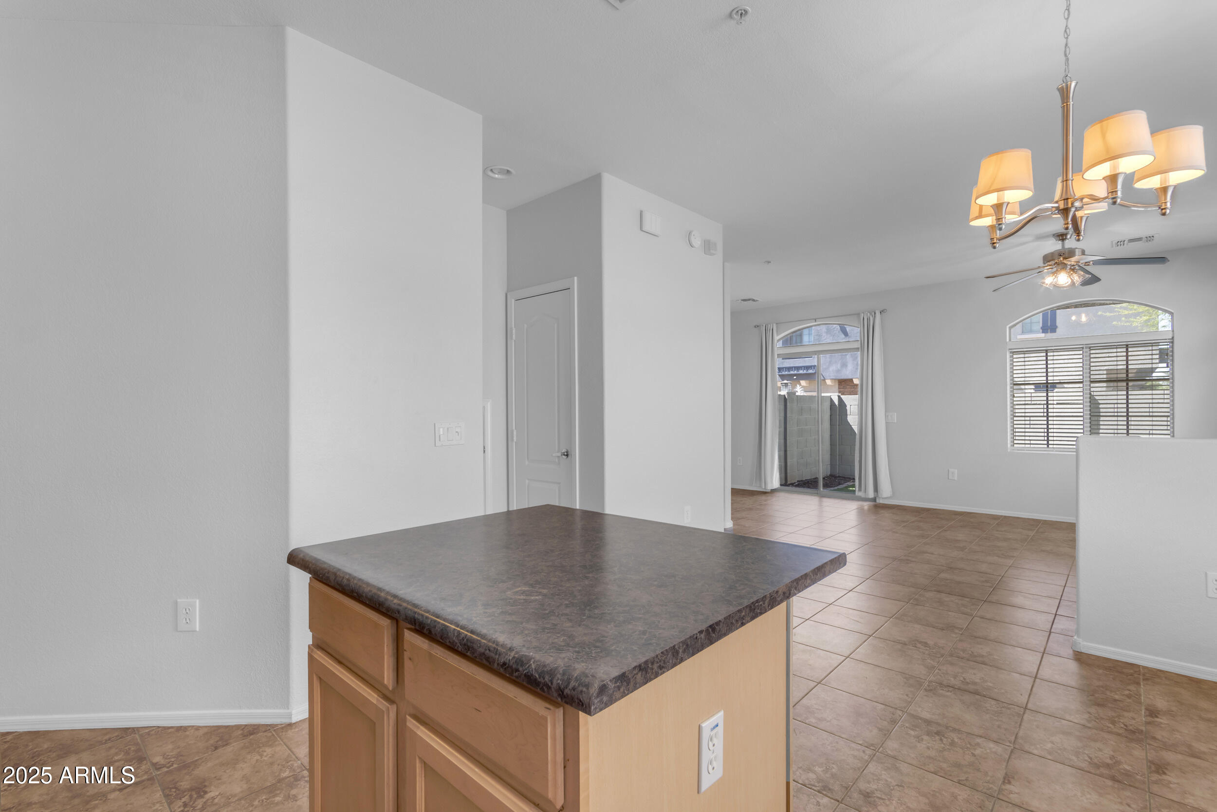 2402 E 5TH Street, 1621