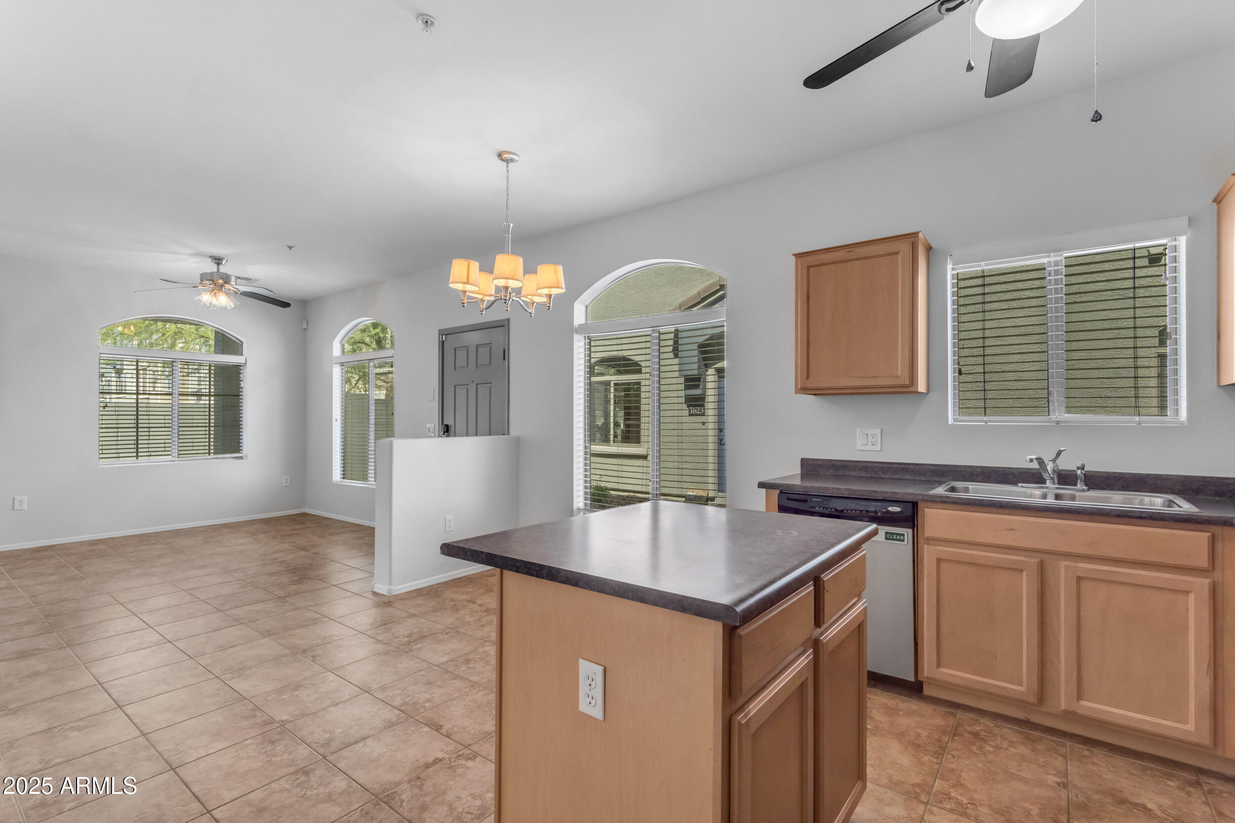 2402 E 5TH Street, 1621