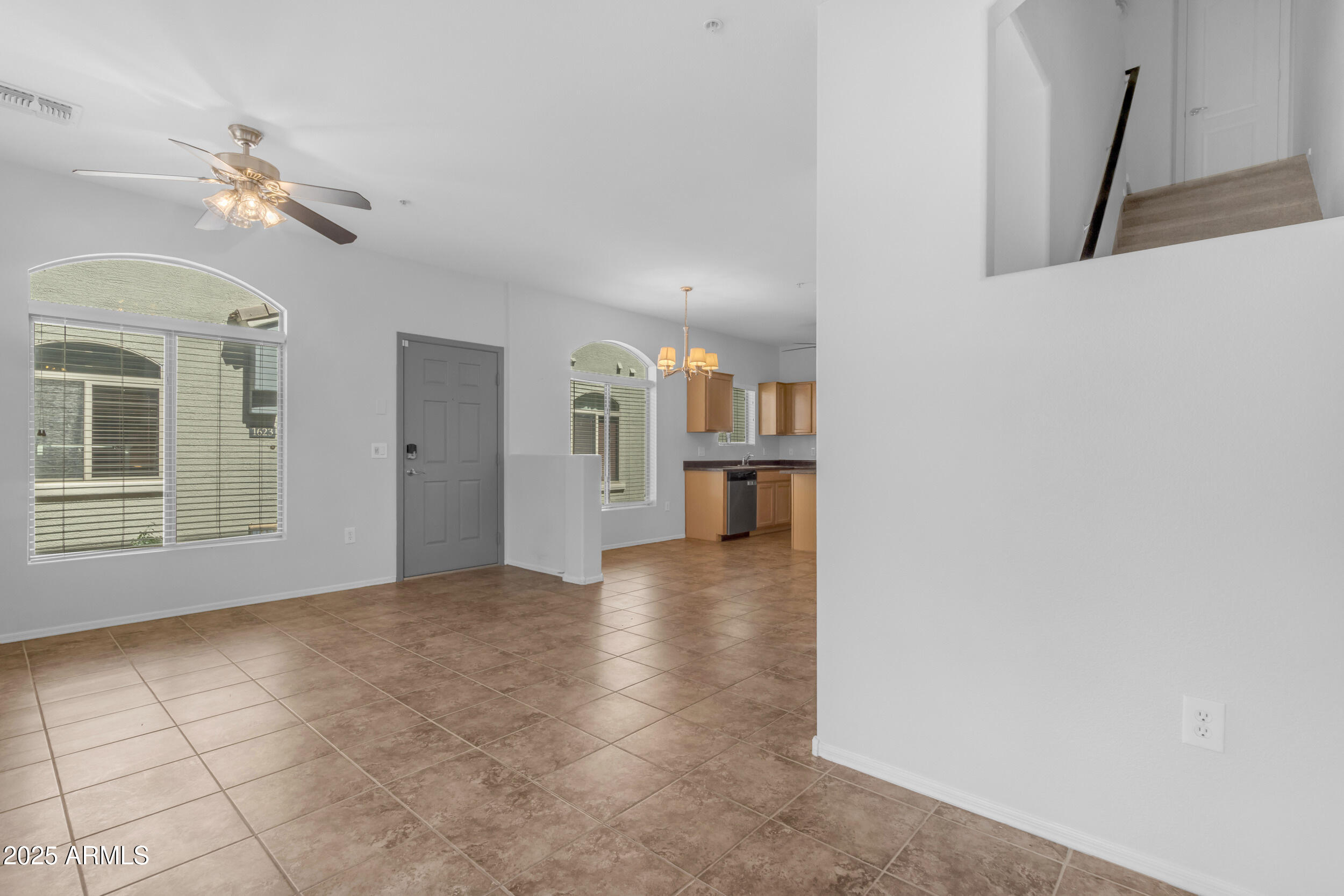 2402 E 5TH Street, 1621