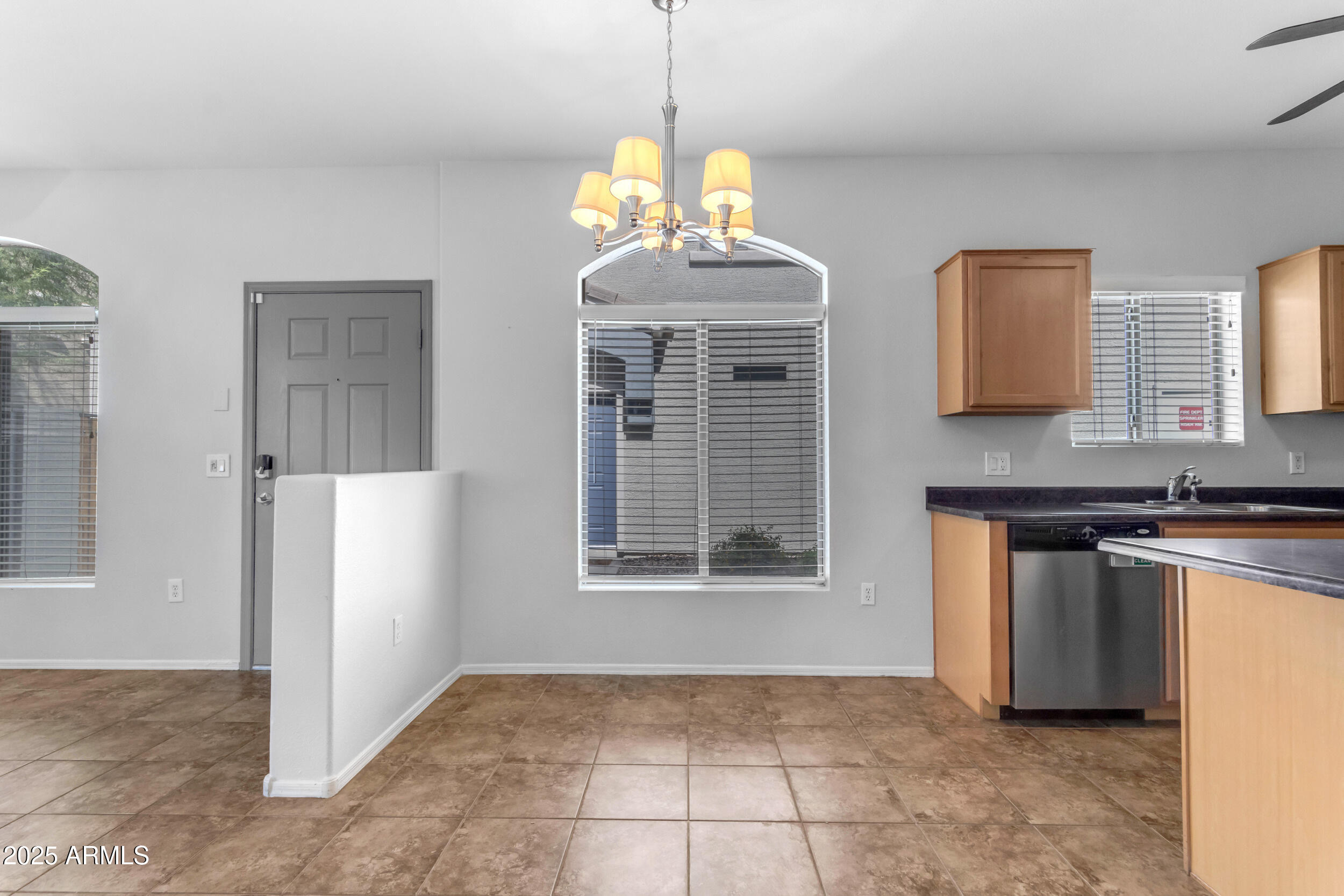 2402 E 5TH Street, 1621