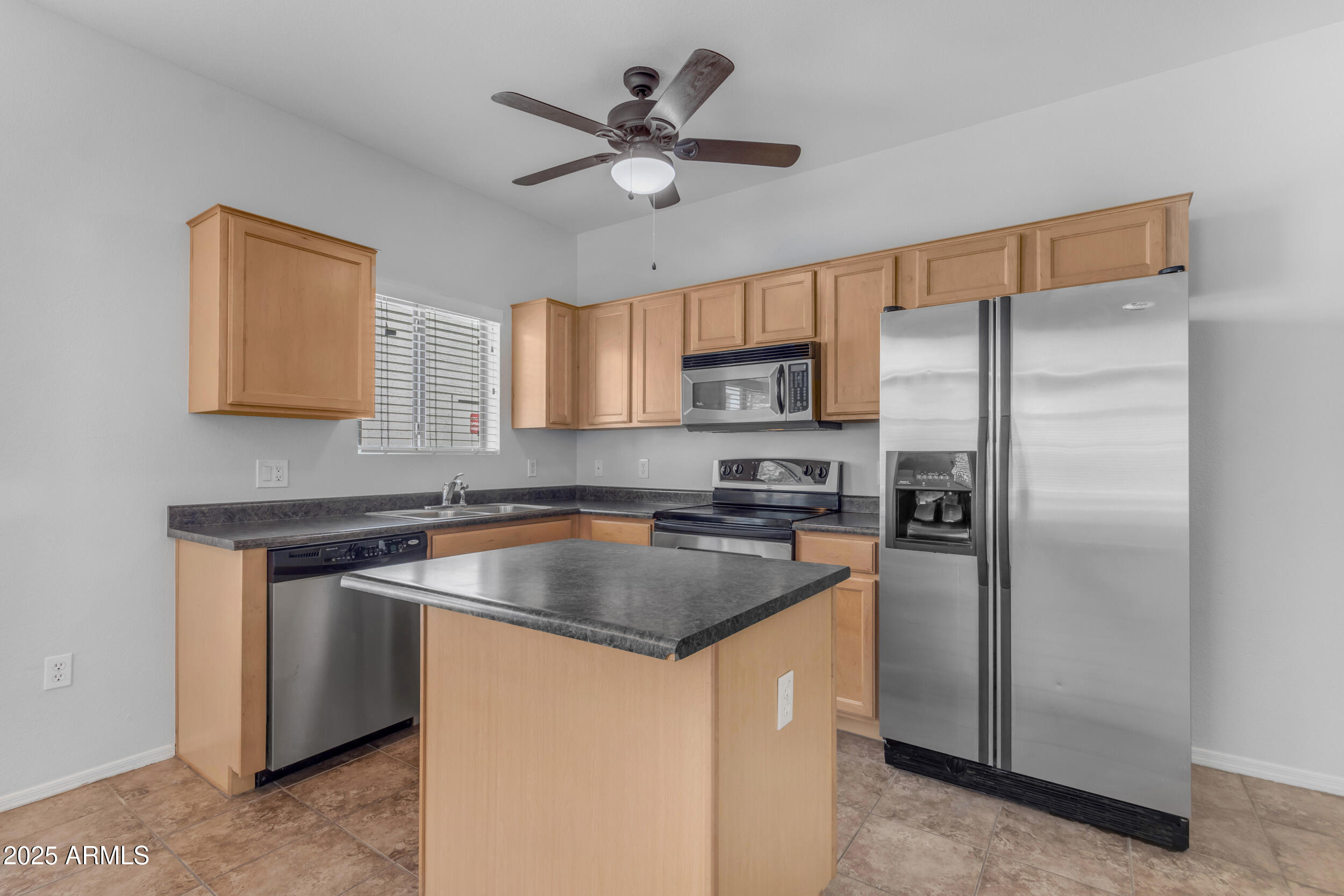 2402 E 5TH Street, 1621