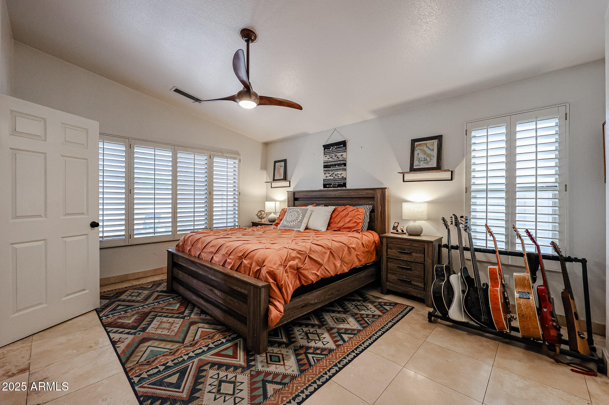 4010 E SIDEWINDER Court