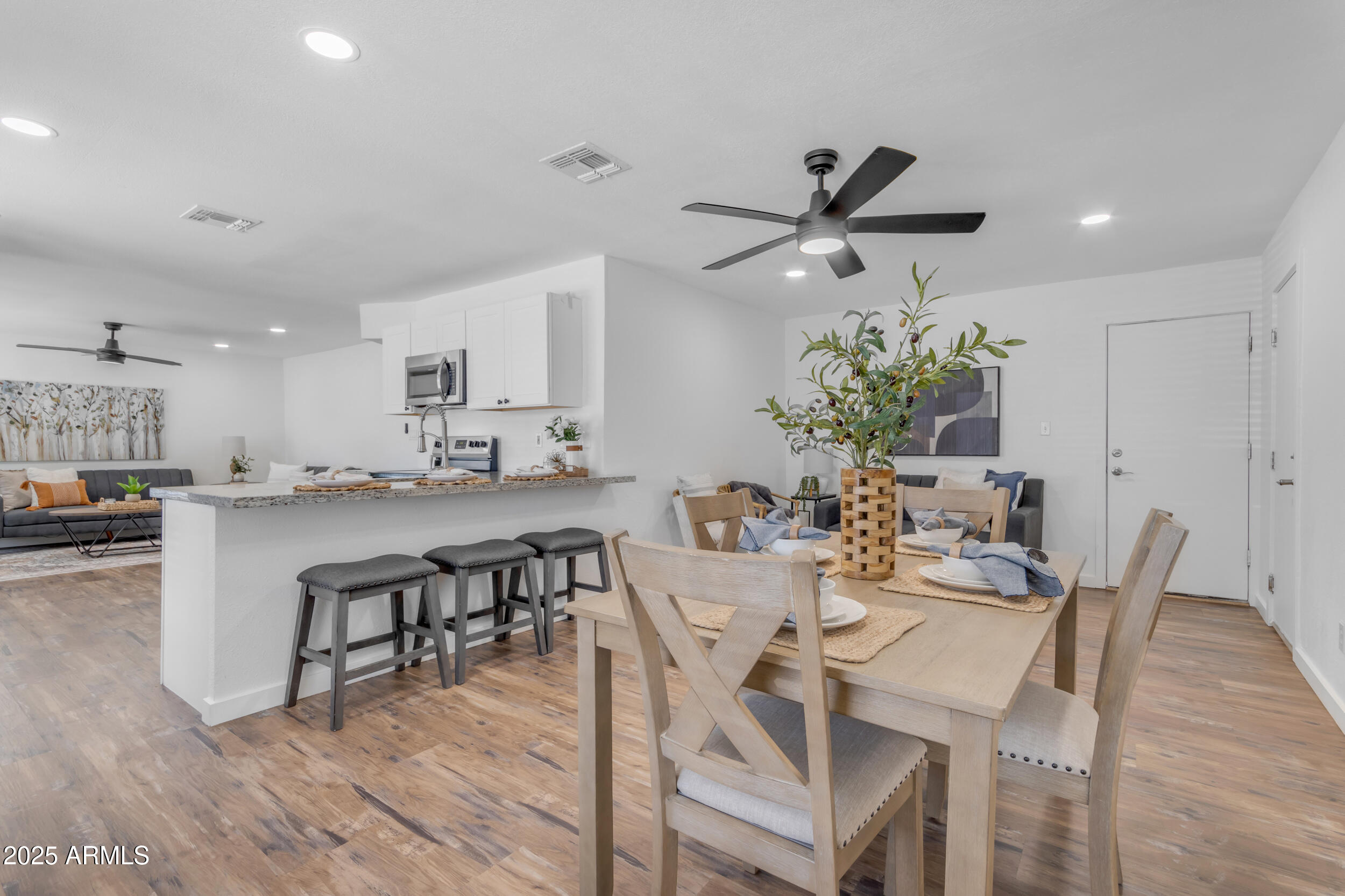 1511 E HARMONY Avenue