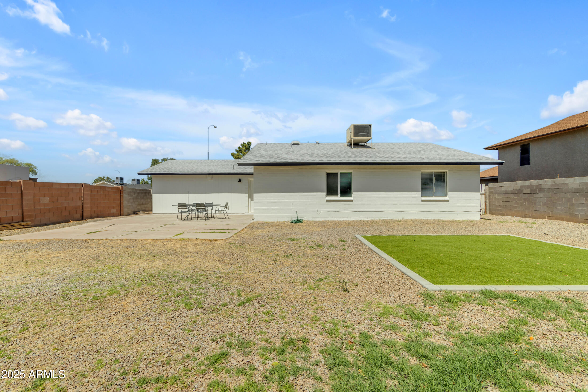 1511 E HARMONY Avenue