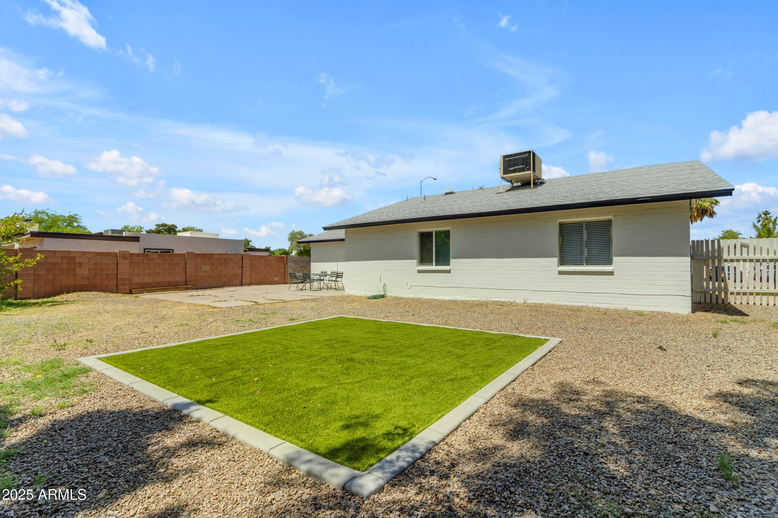 1511 E HARMONY Avenue