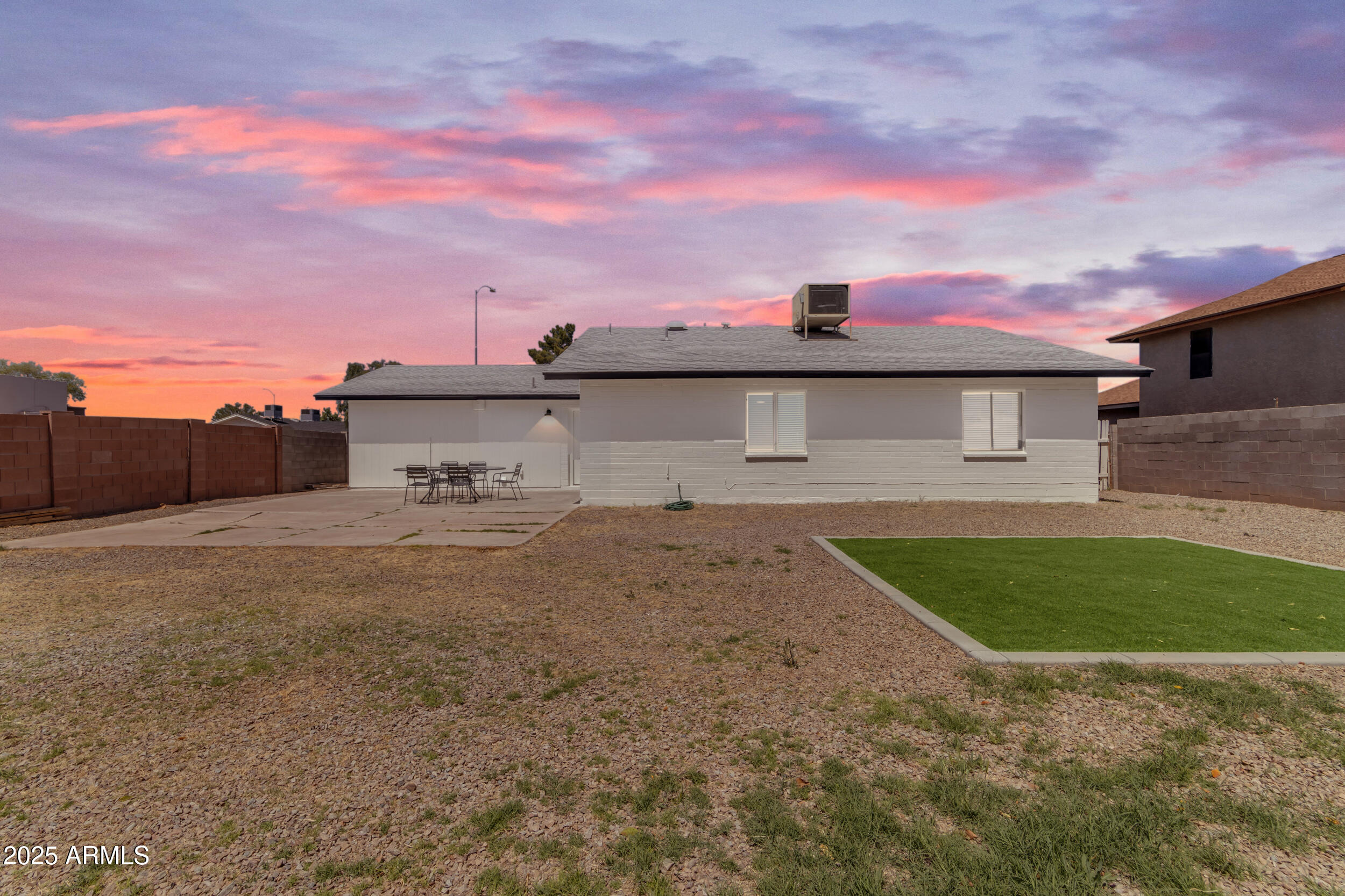 1511 E HARMONY Avenue