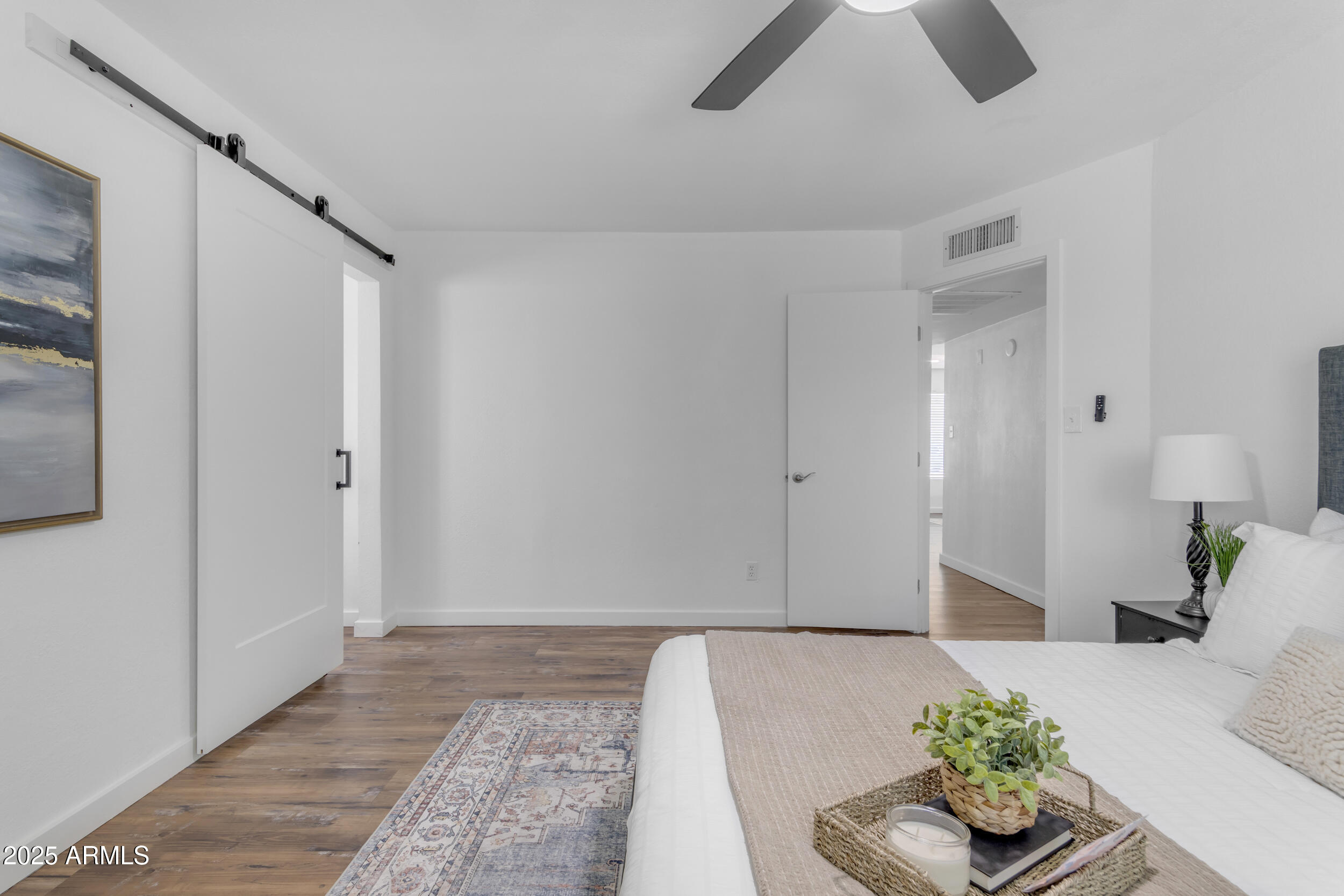 1511 E HARMONY Avenue