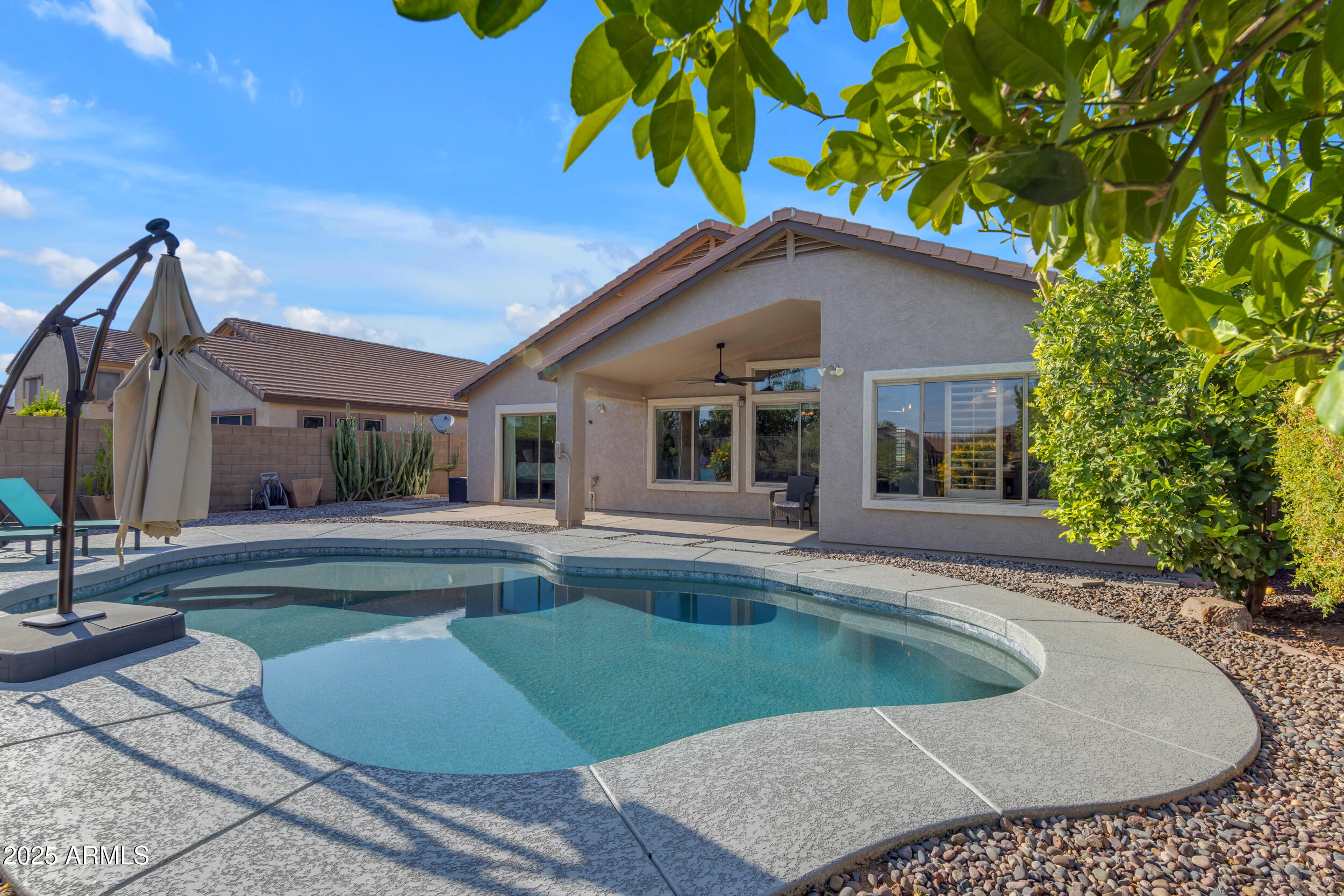 10305 E PLATA Avenue