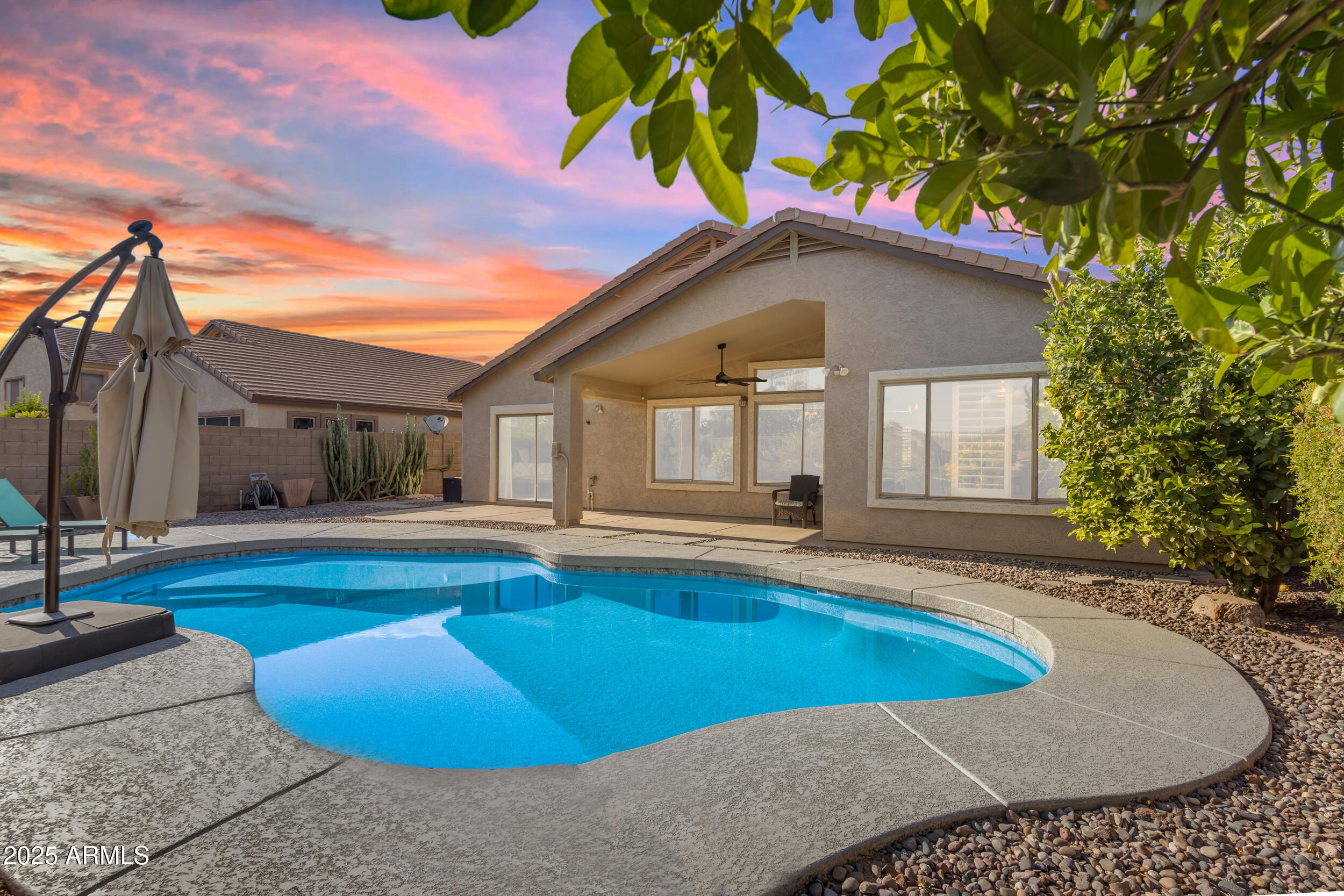 10305 E PLATA Avenue