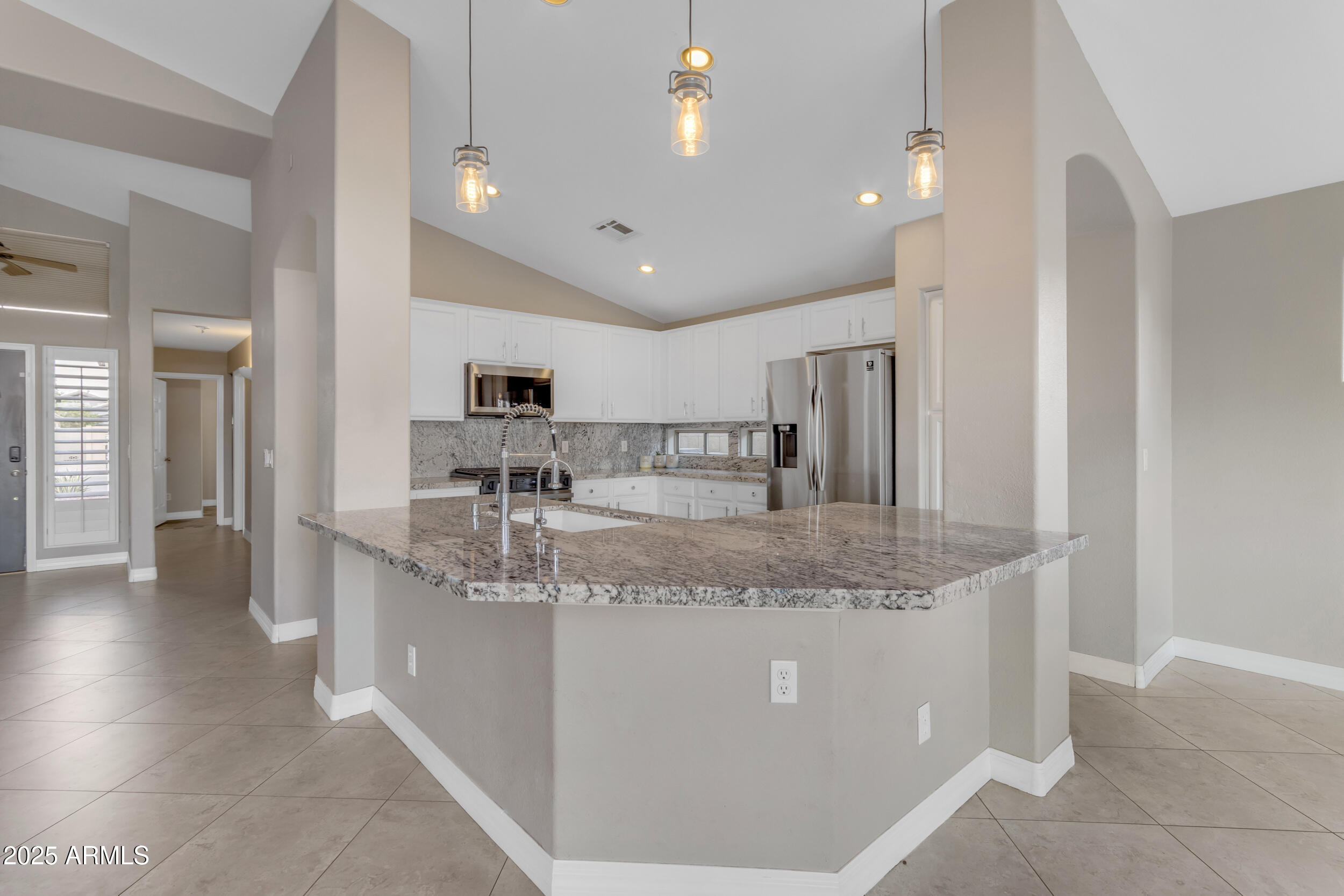 10305 E PLATA Avenue