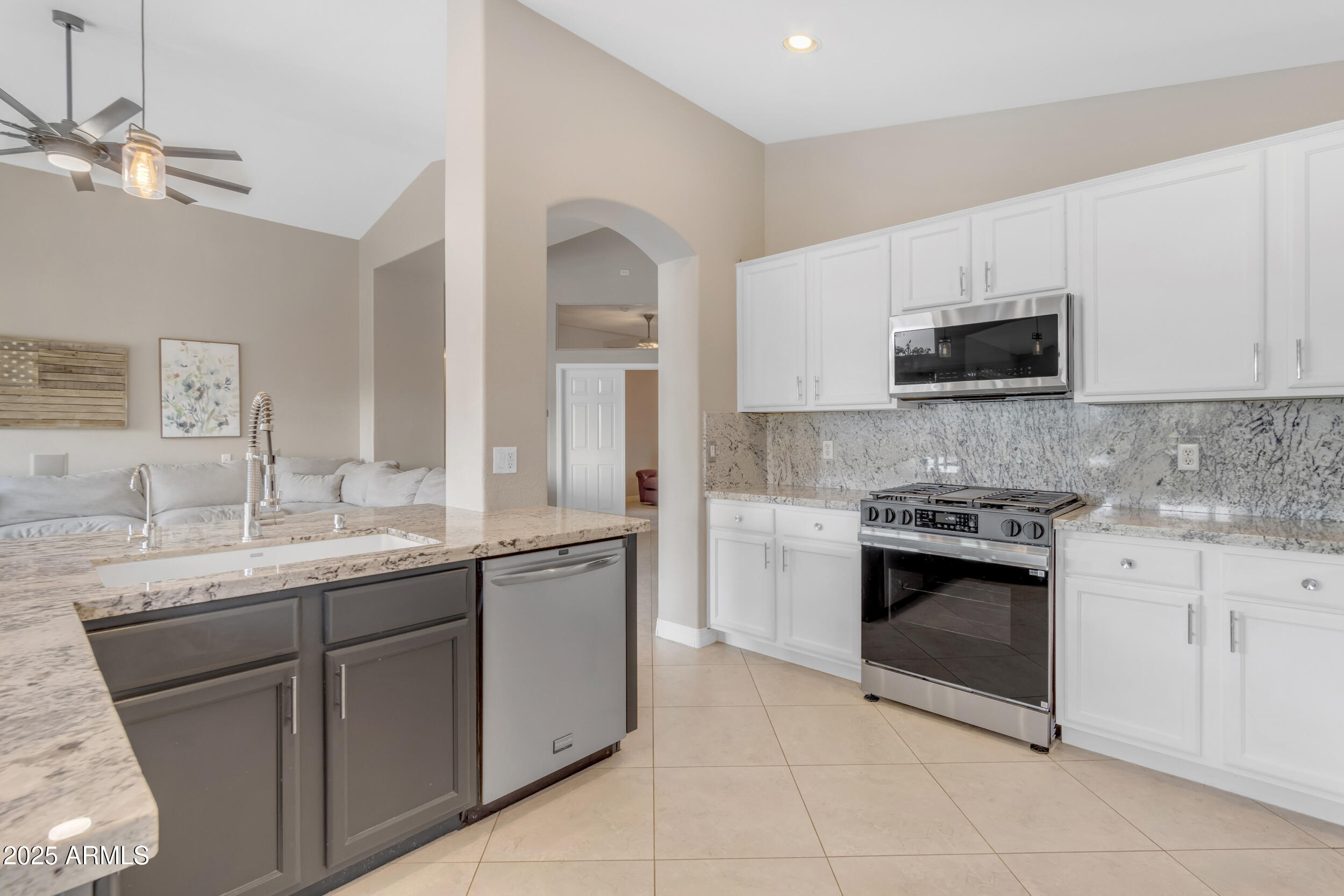 10305 E PLATA Avenue