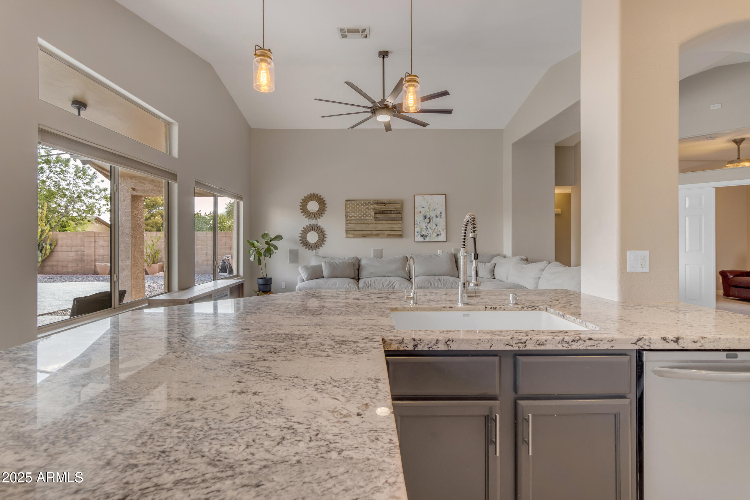 10305 E PLATA Avenue