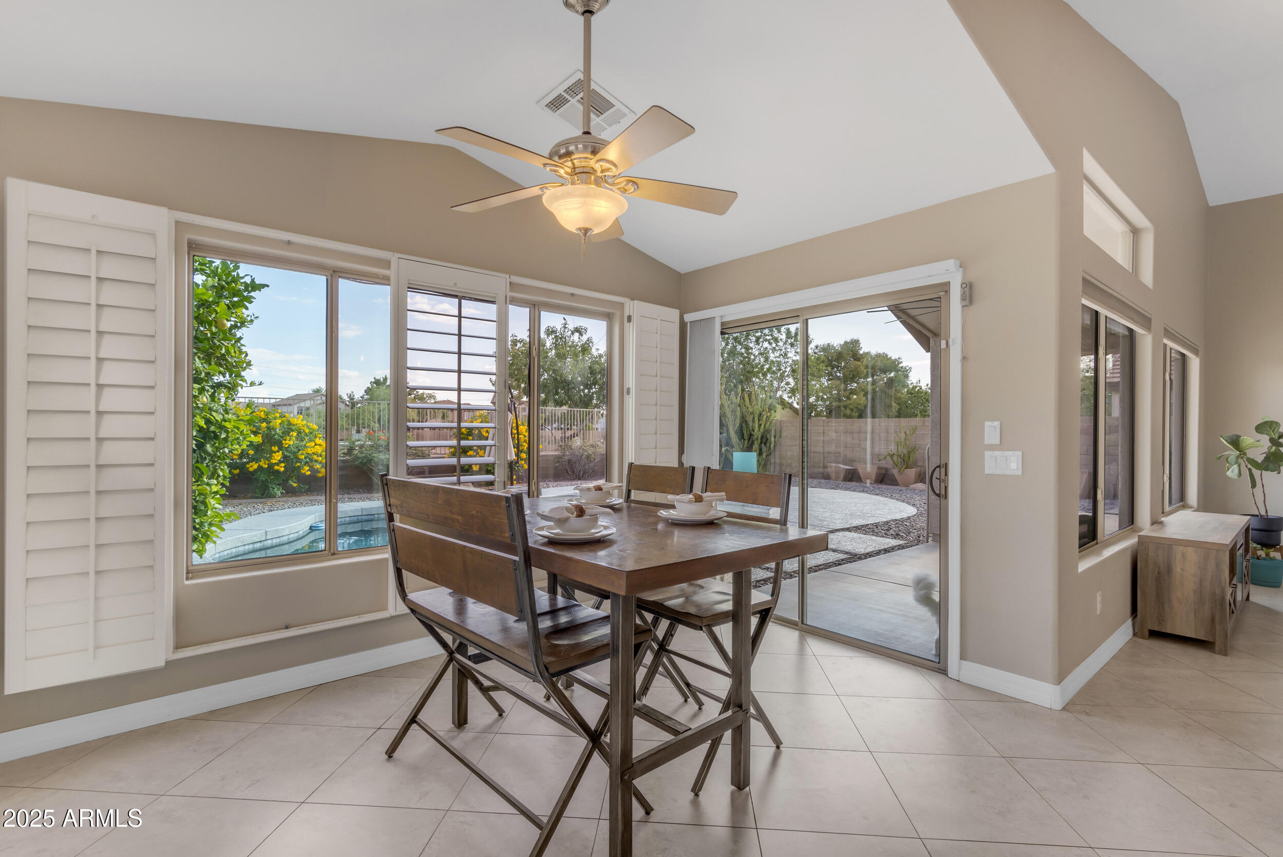 10305 E PLATA Avenue