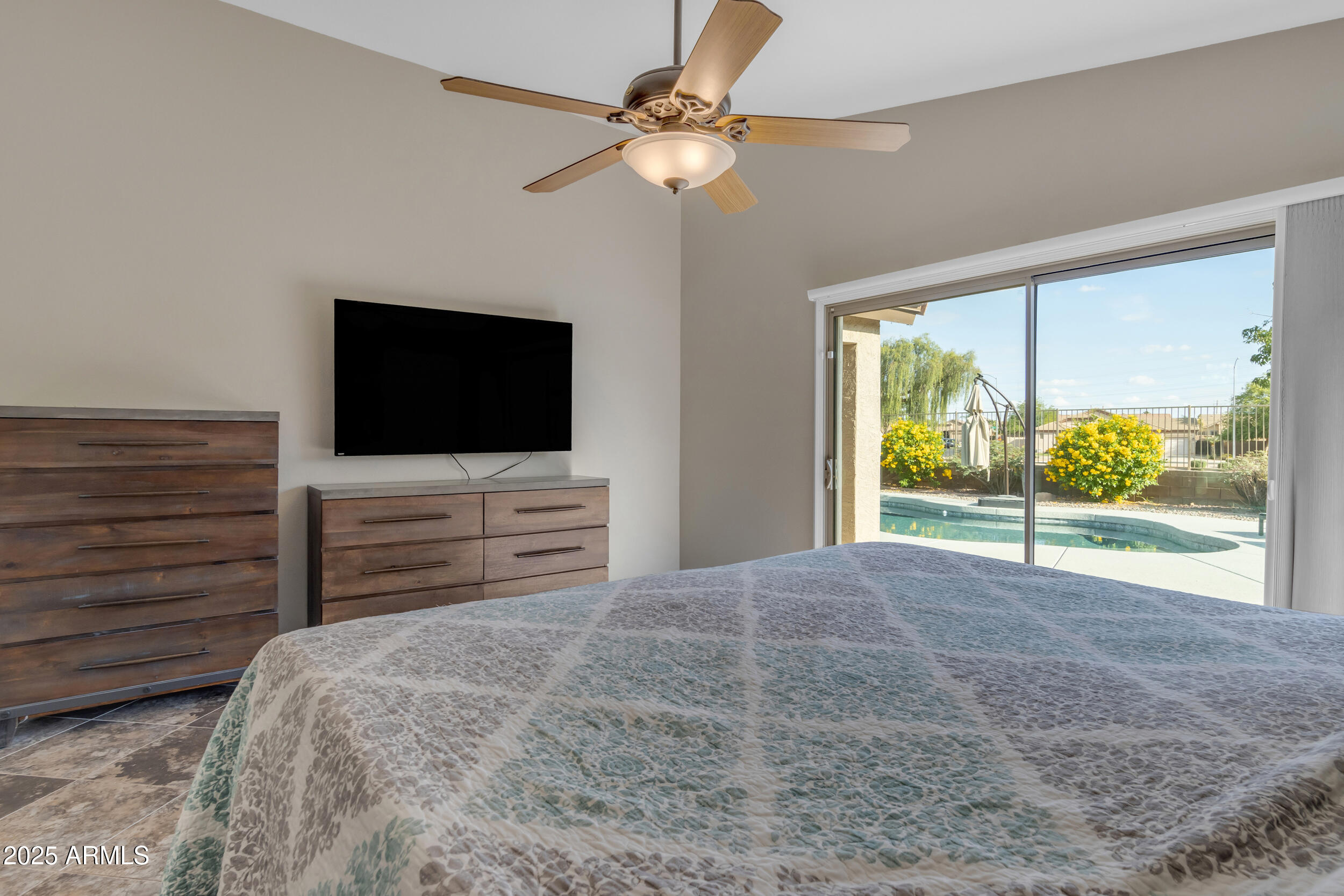 10305 E PLATA Avenue