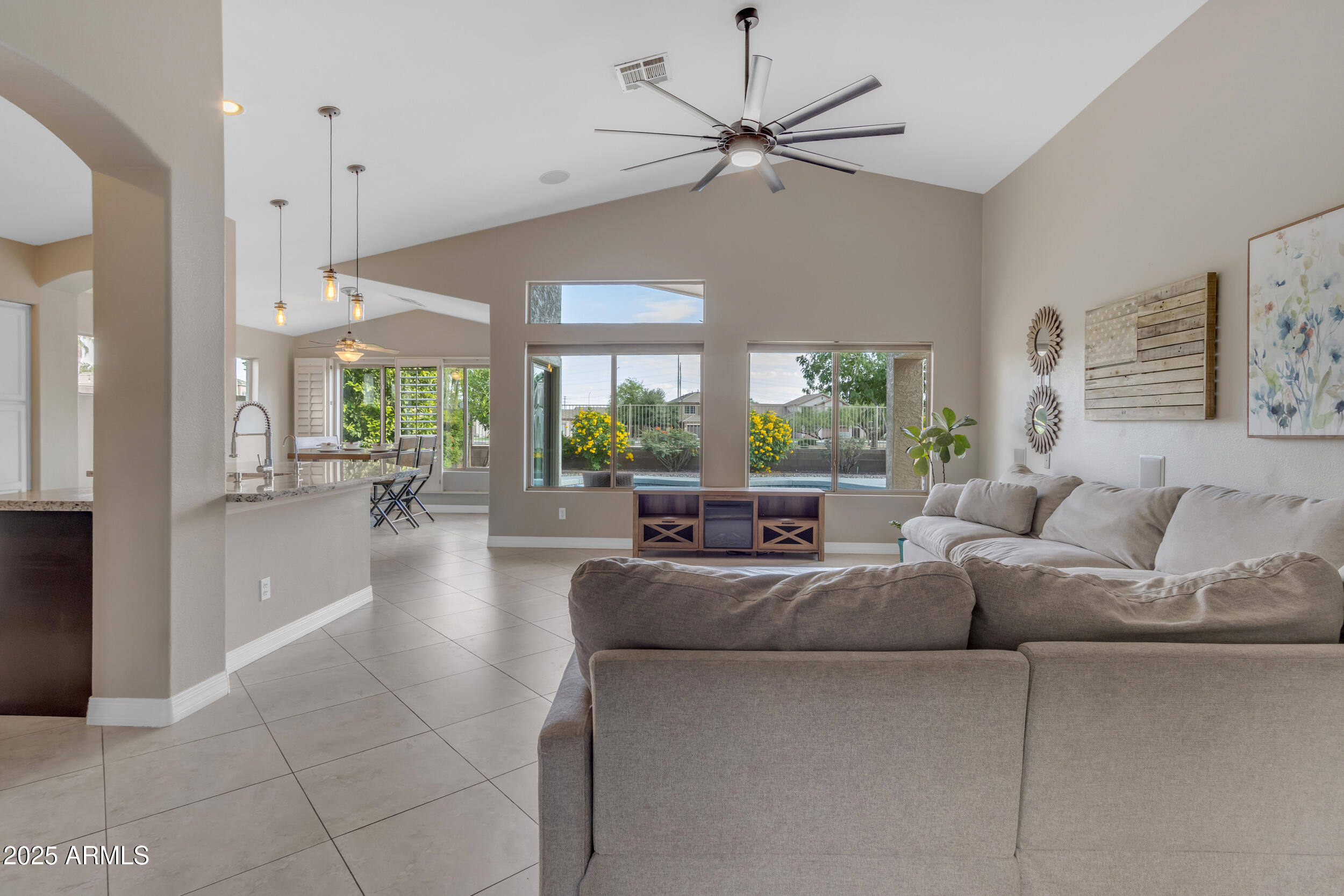 10305 E PLATA Avenue