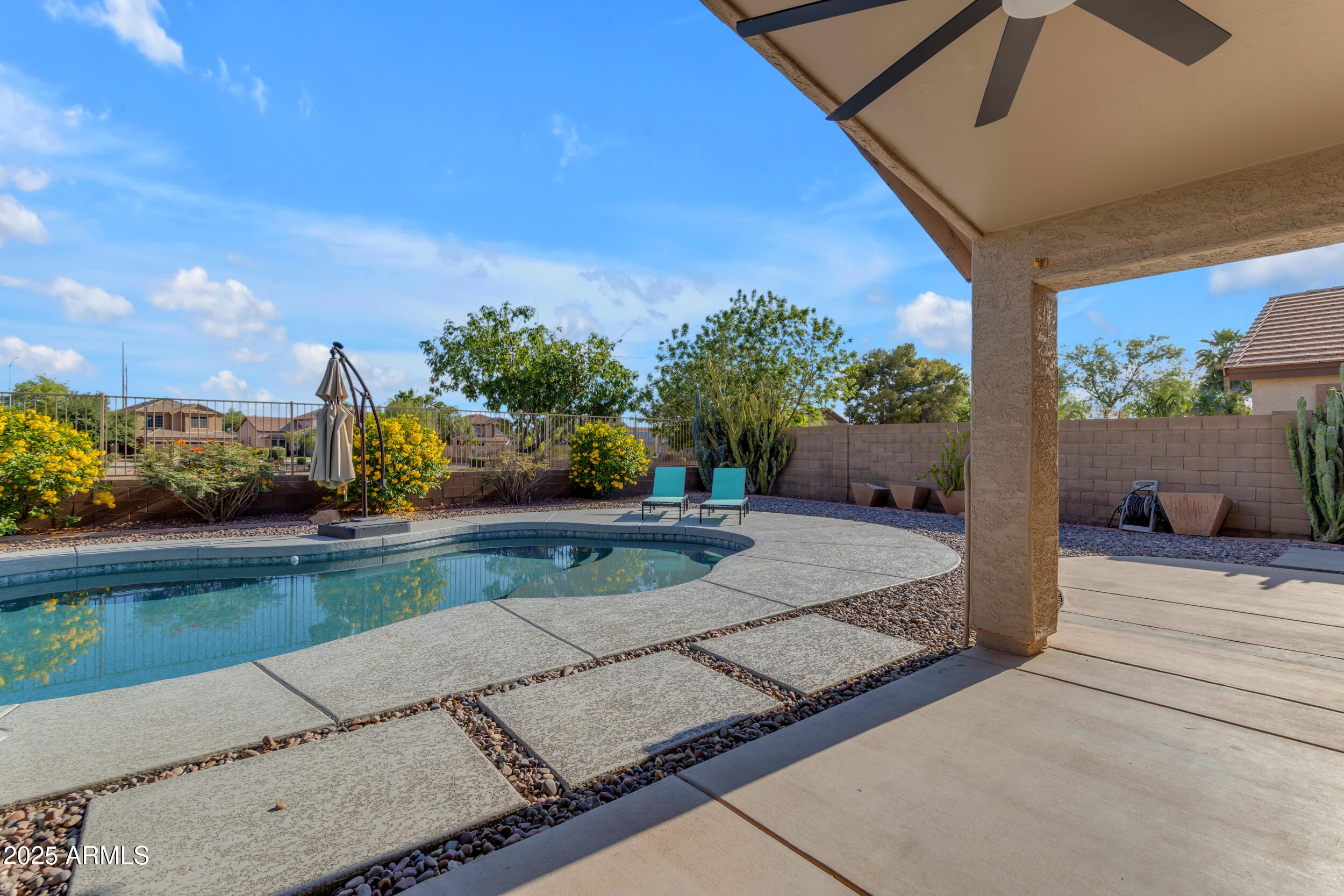 10305 E PLATA Avenue