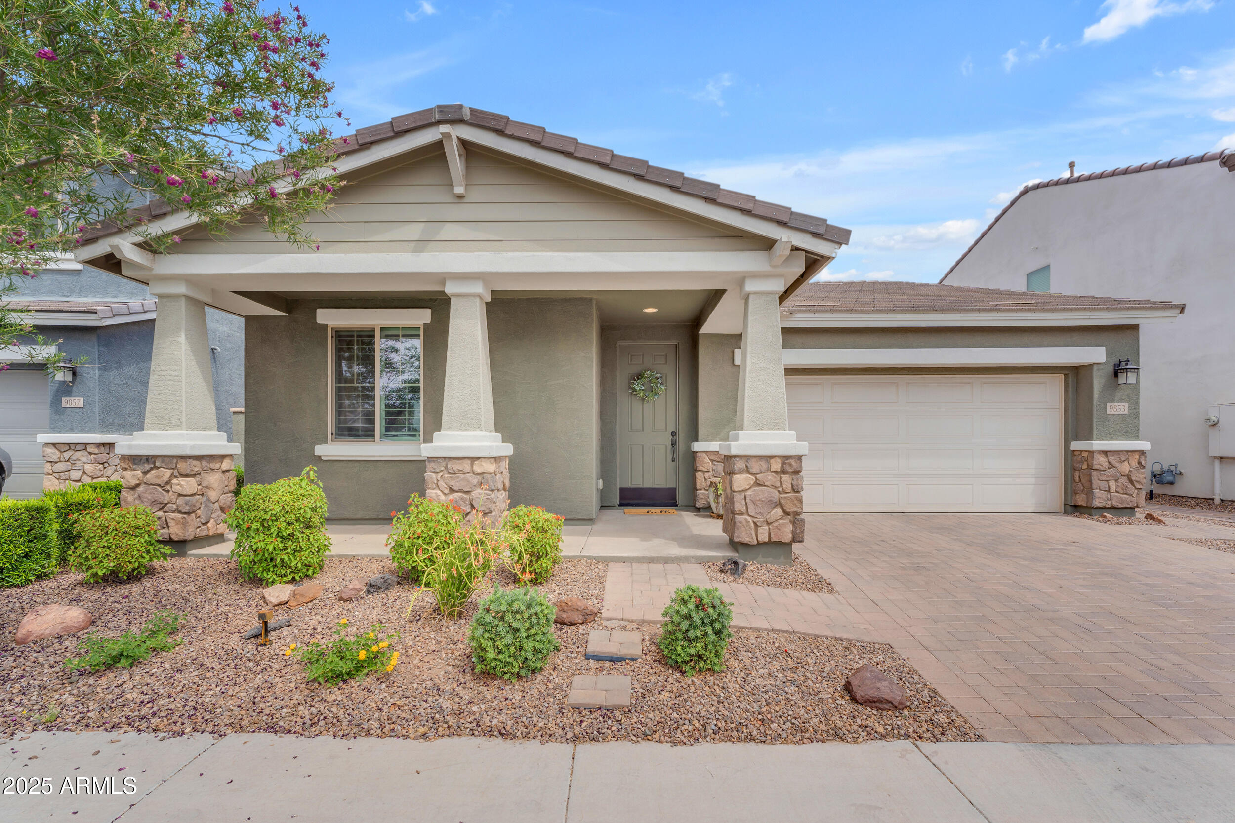 9853 E SOLSTICE Avenue