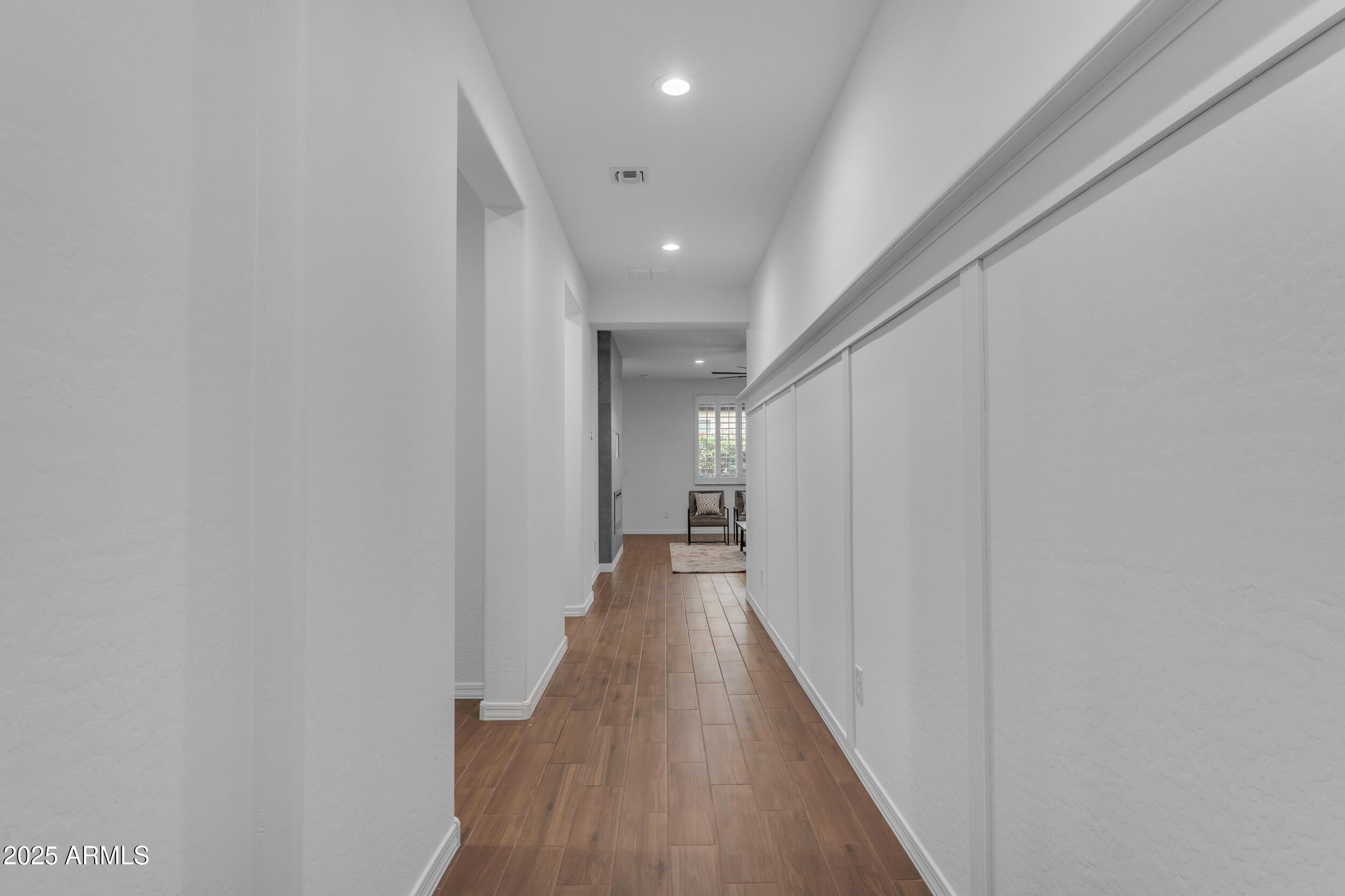 9853 E SOLSTICE Avenue