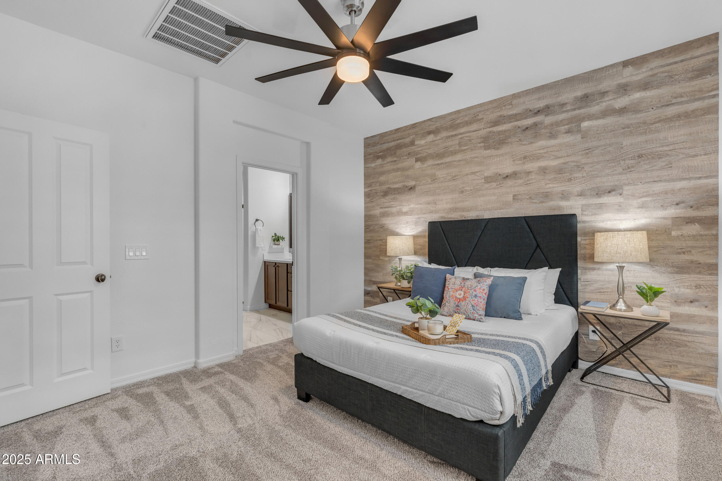 9853 E SOLSTICE Avenue