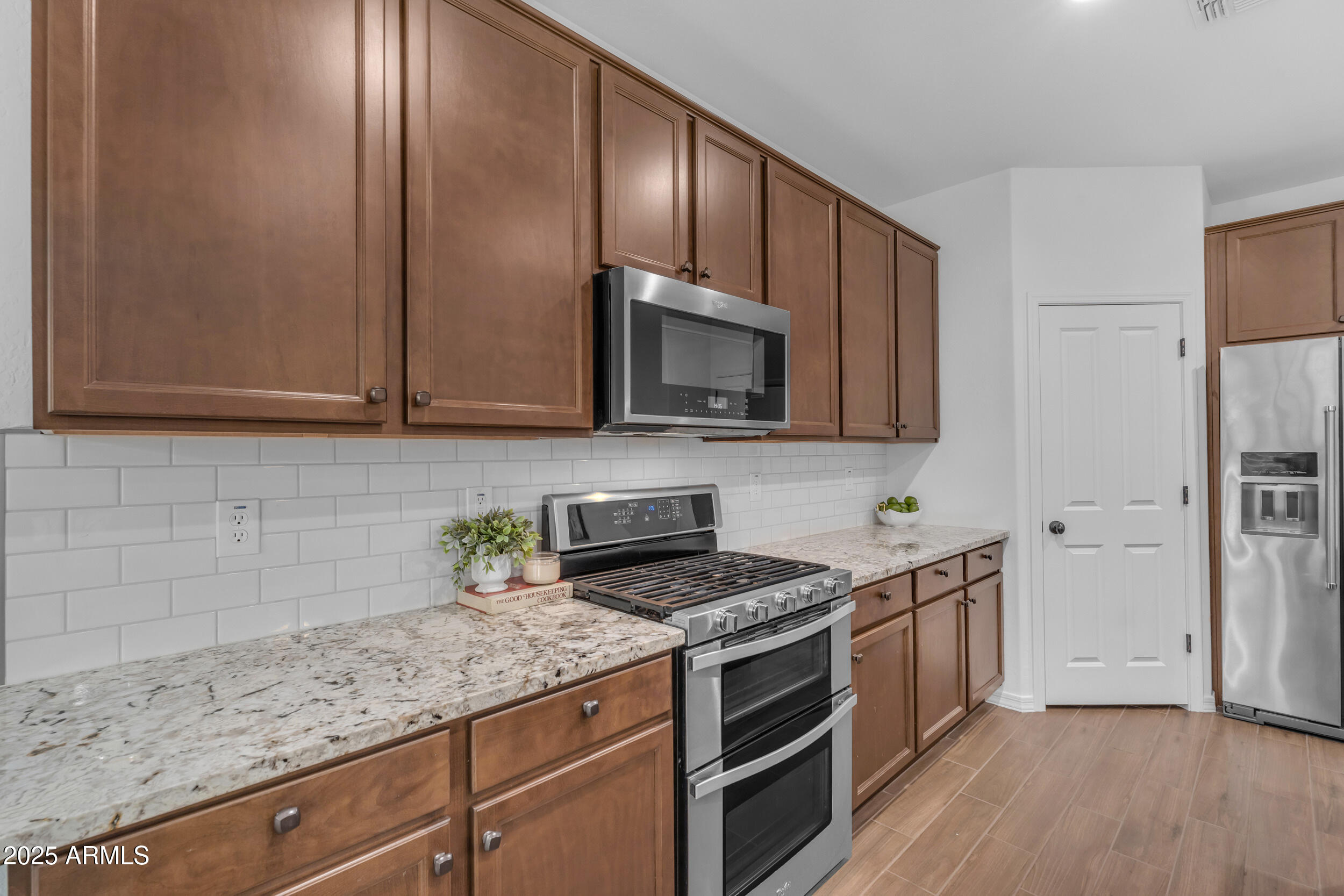 9853 E SOLSTICE Avenue