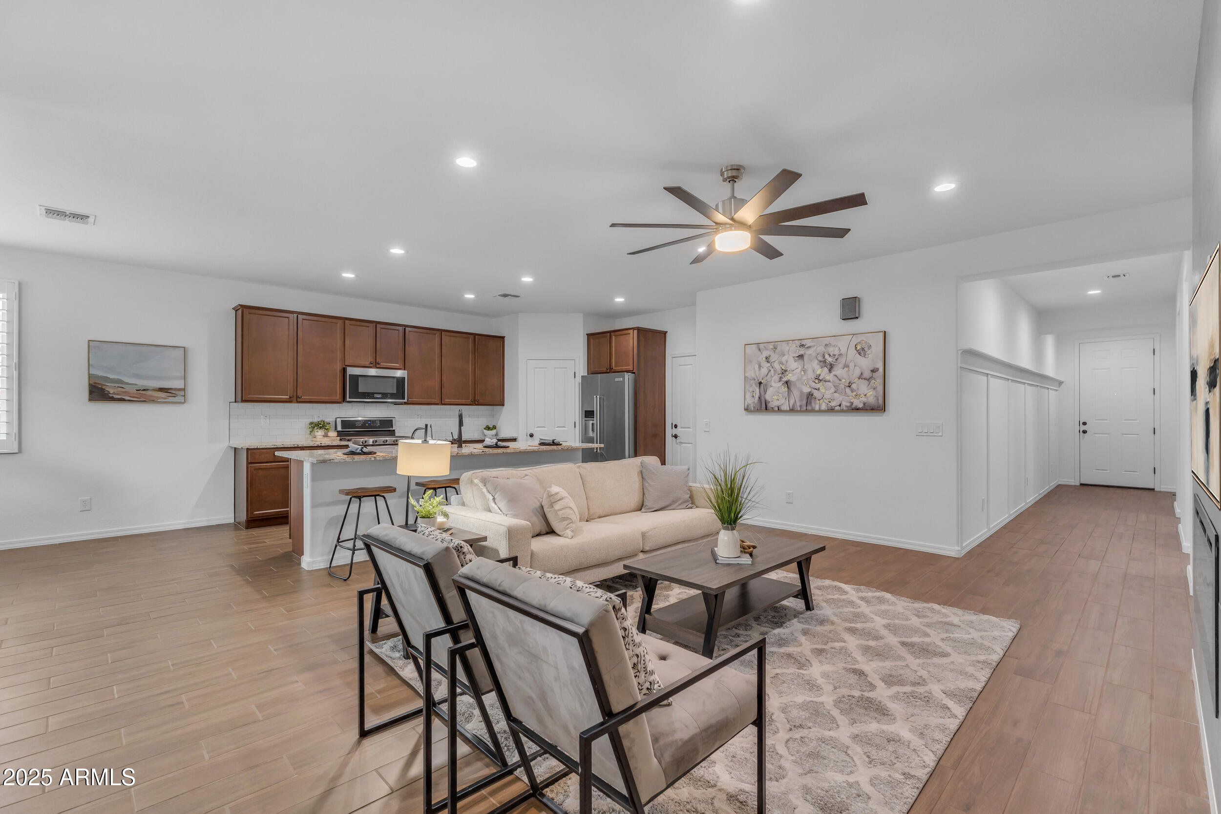 9853 E SOLSTICE Avenue